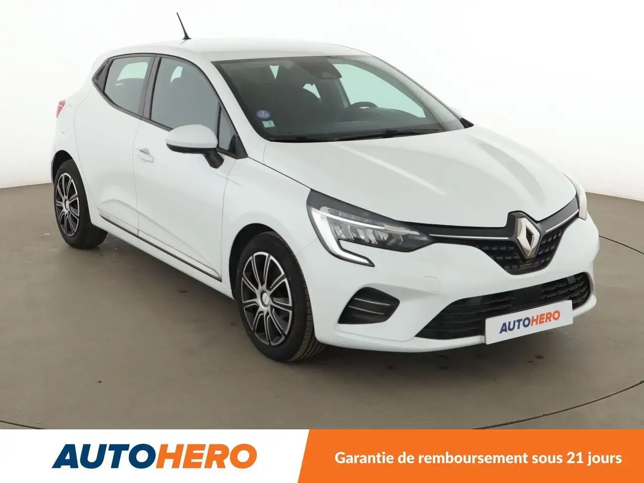 Renault Clio Citadine 5 portes — photo 8