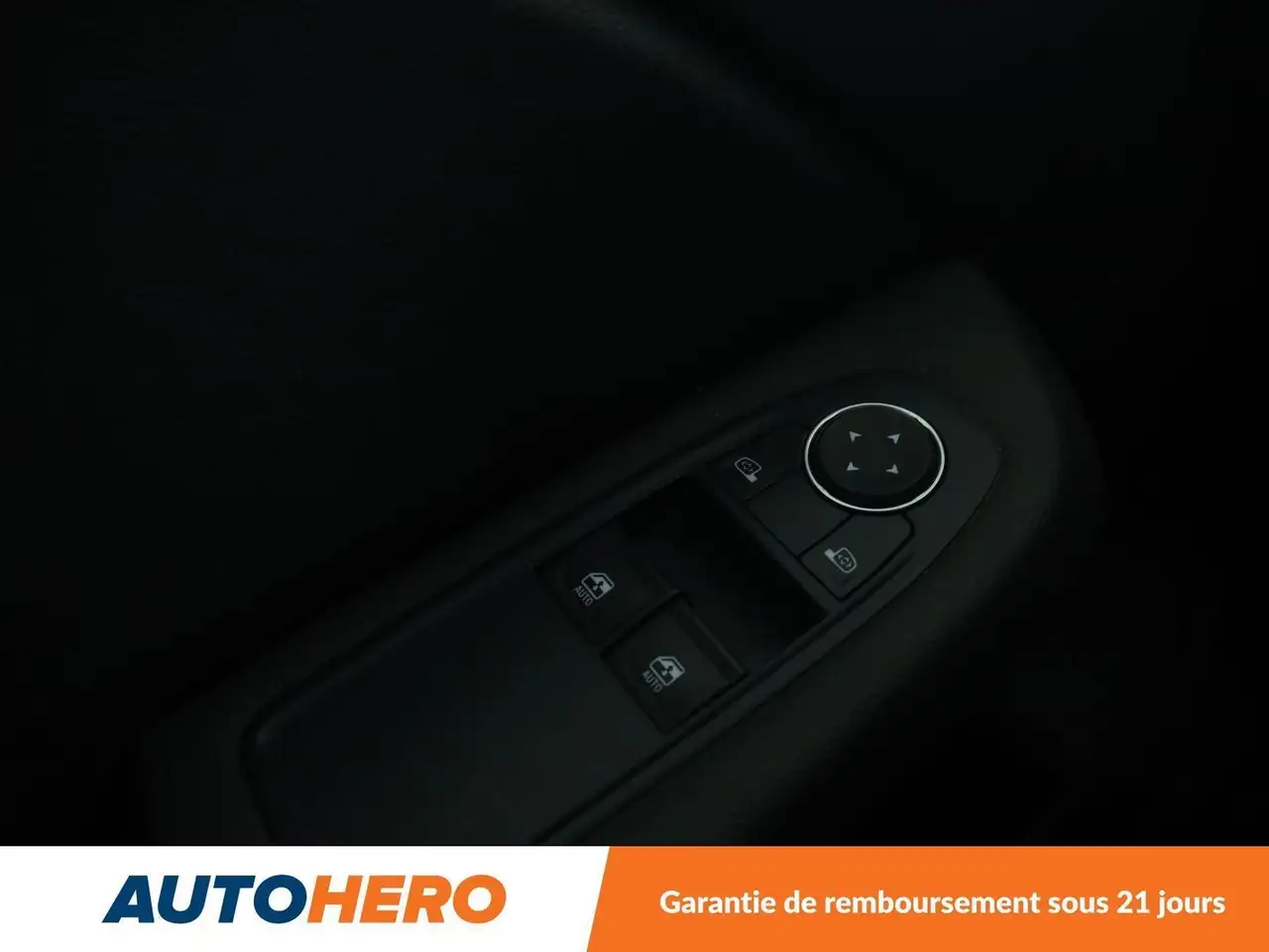 Renault Clio Citadine 5 portes — photo 28