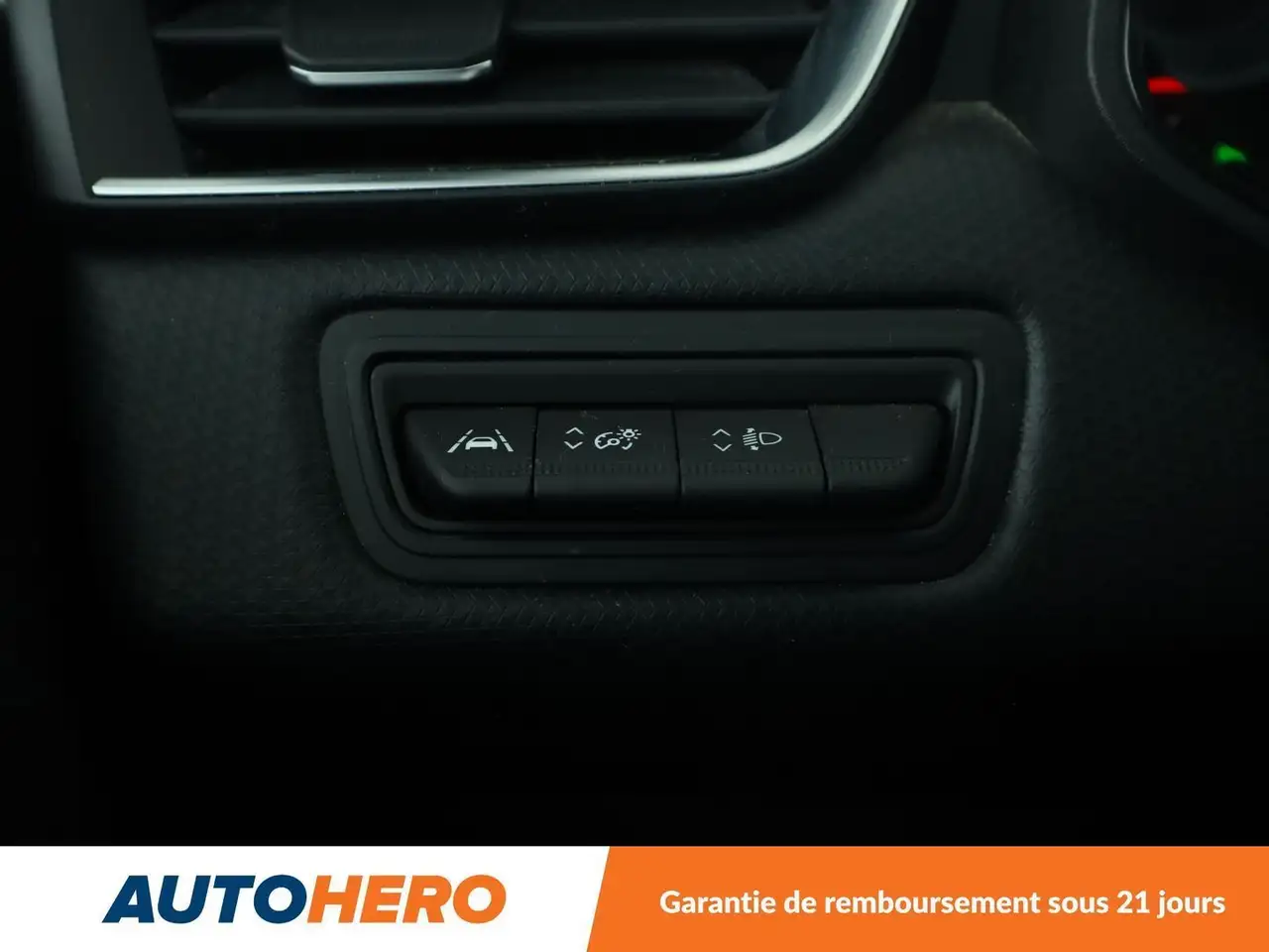 Renault Clio Citadine 5 portes — photo 27