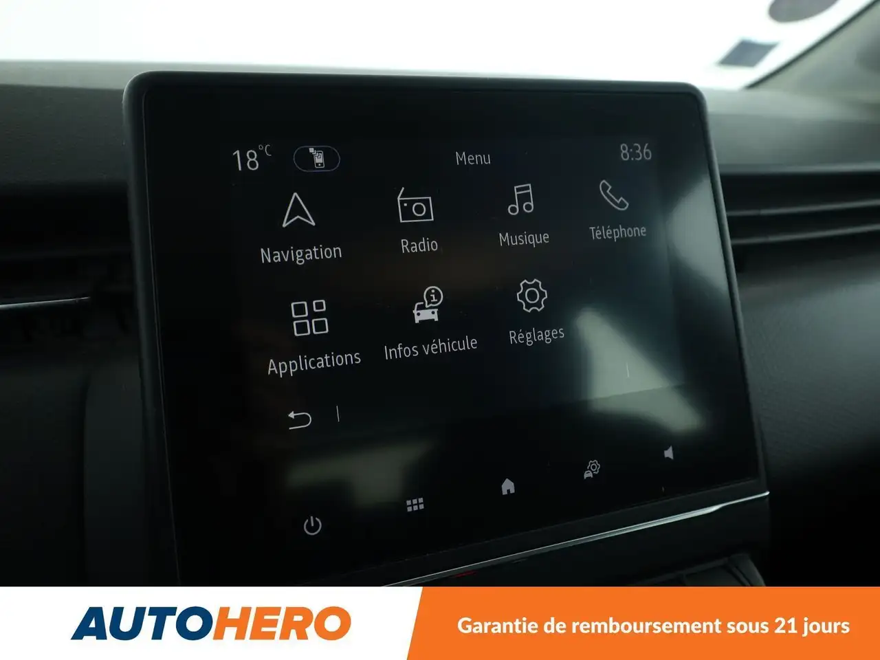 Renault Clio Citadine 5 portes — photo 22