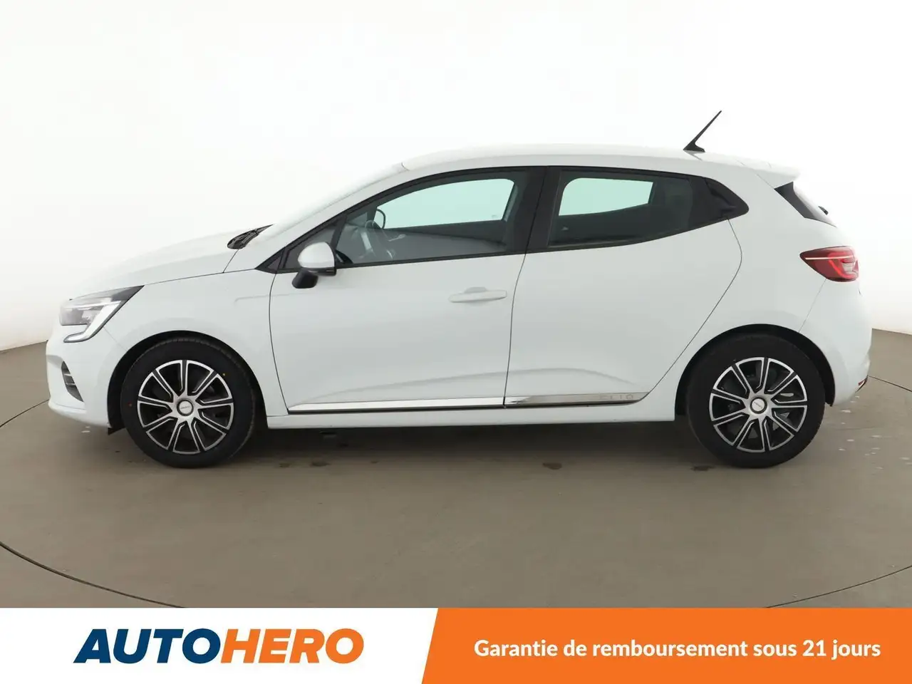 Renault Clio Citadine 5 portes — photo 3