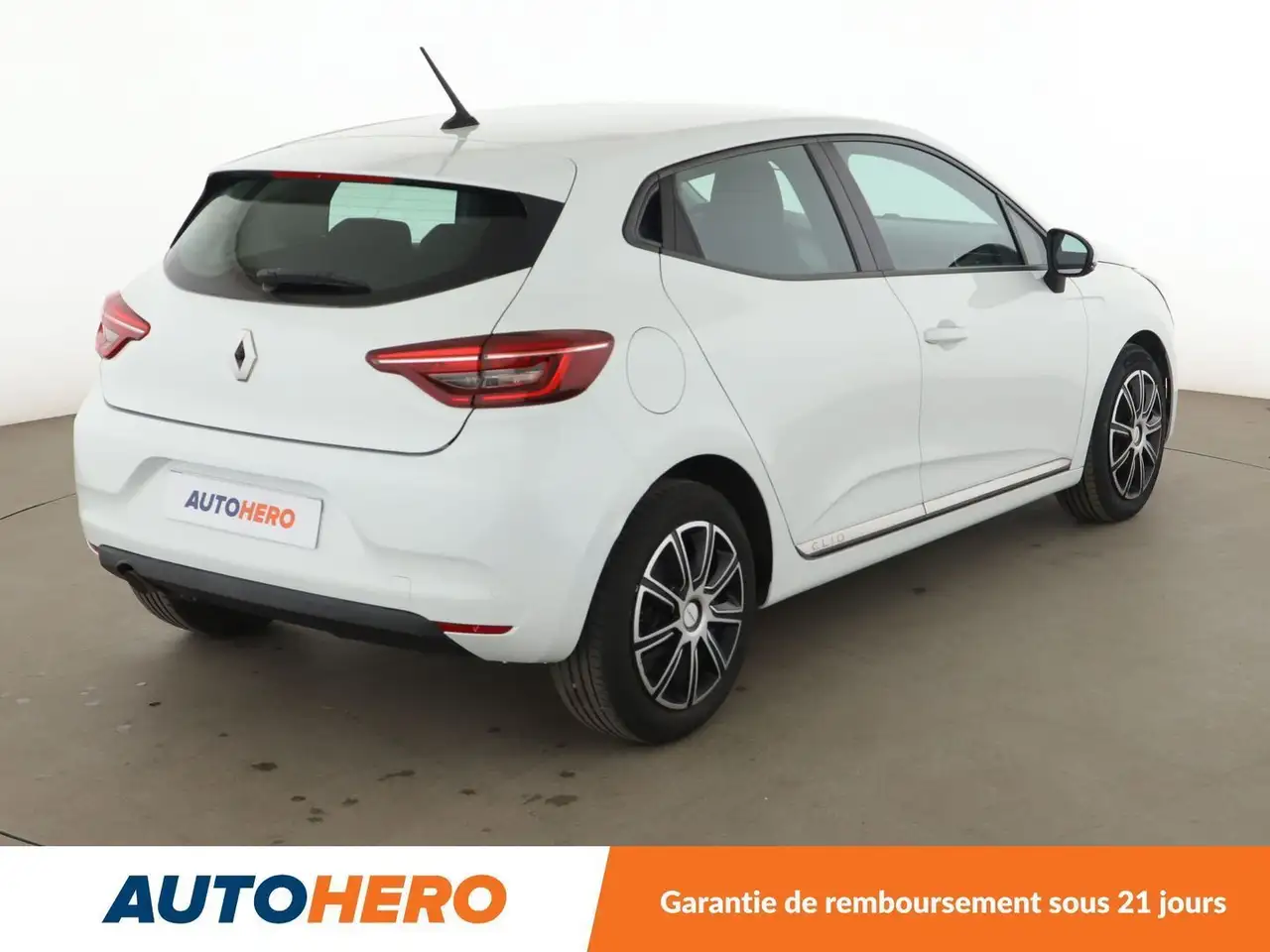 Renault Clio Citadine 5 portes — photo 6