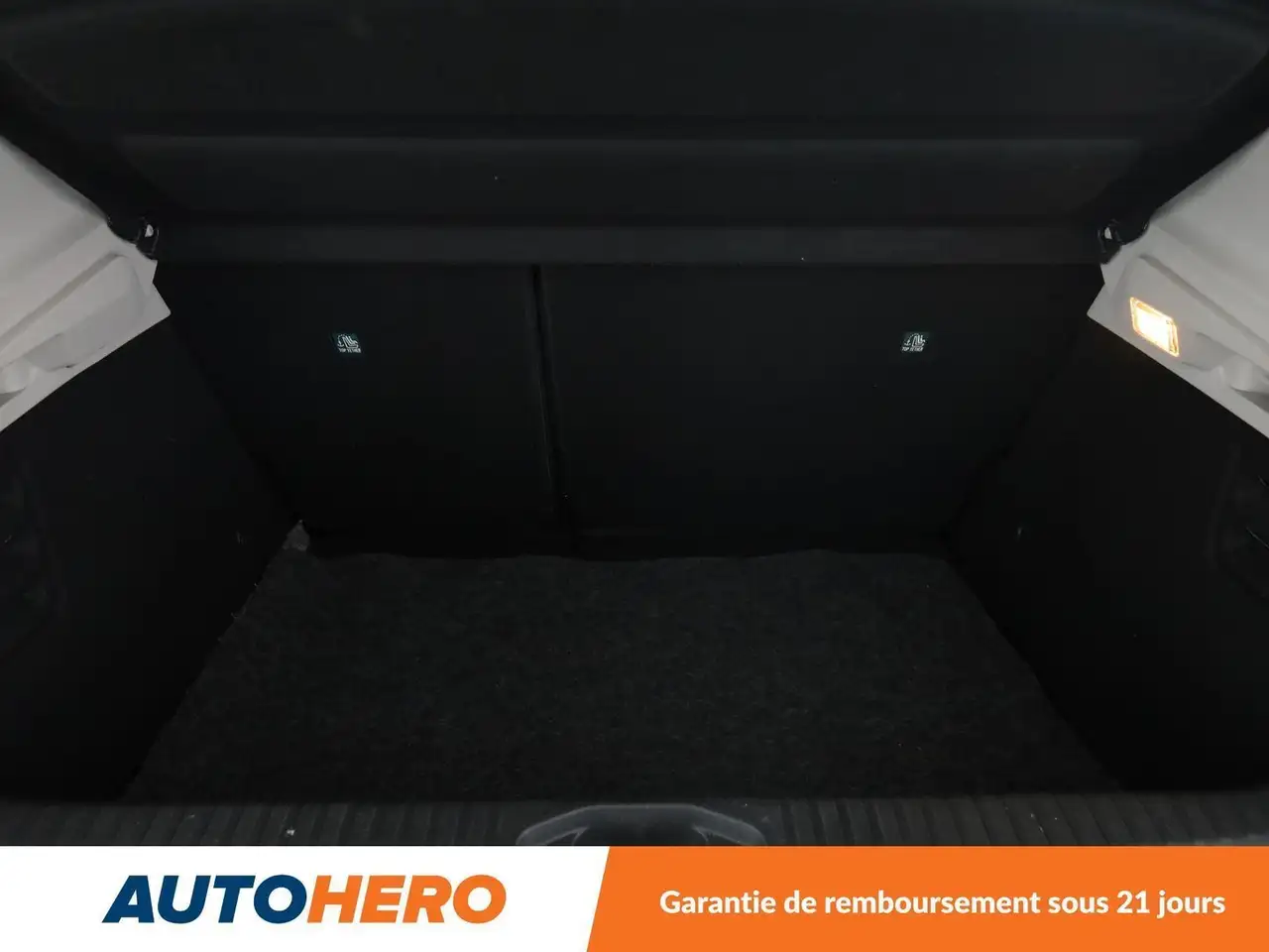 Renault Clio Citadine 5 portes — photo 17