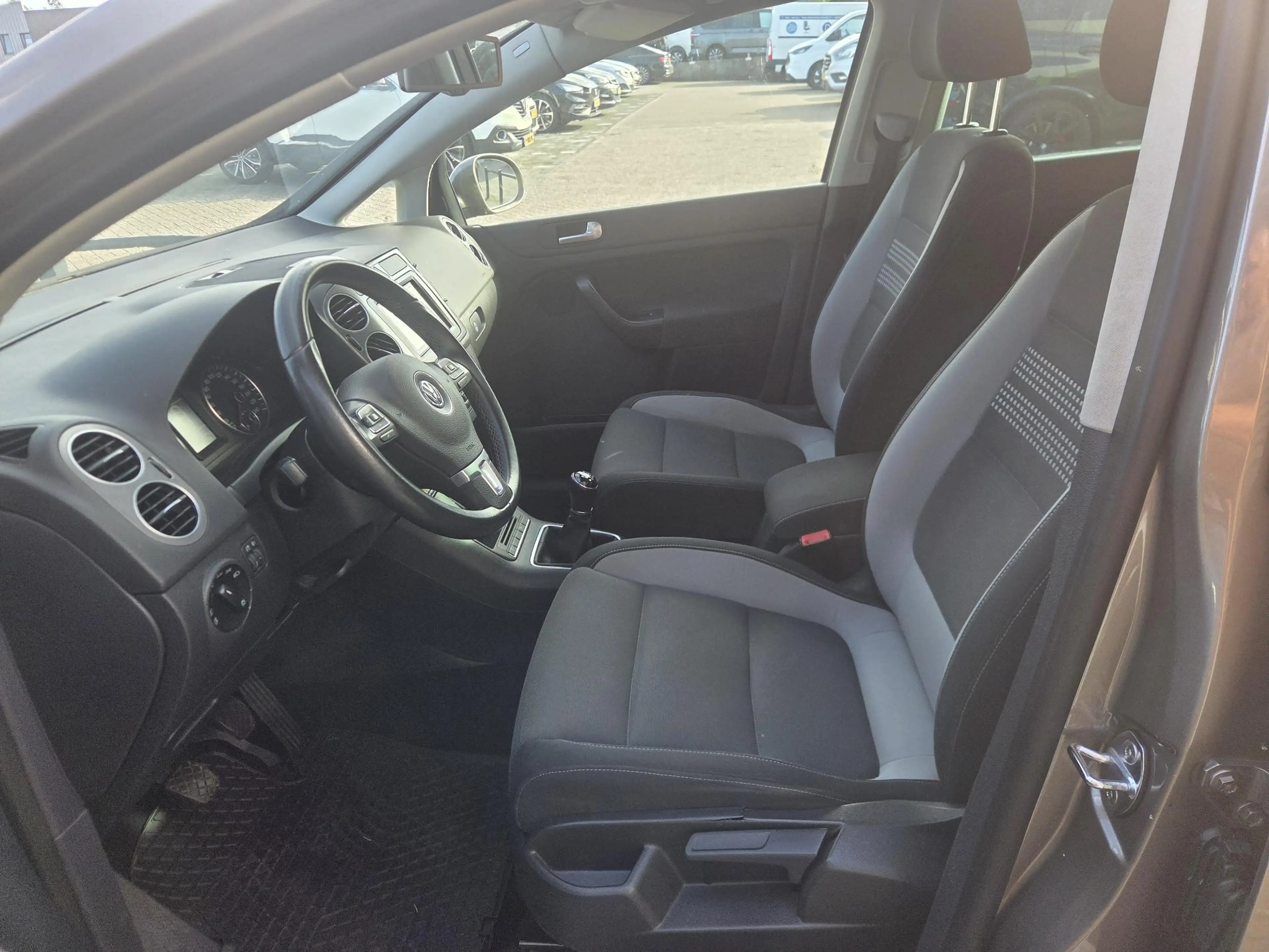 Volkswagen Golf Plus 1.4 TSI Comfortline — photo 9