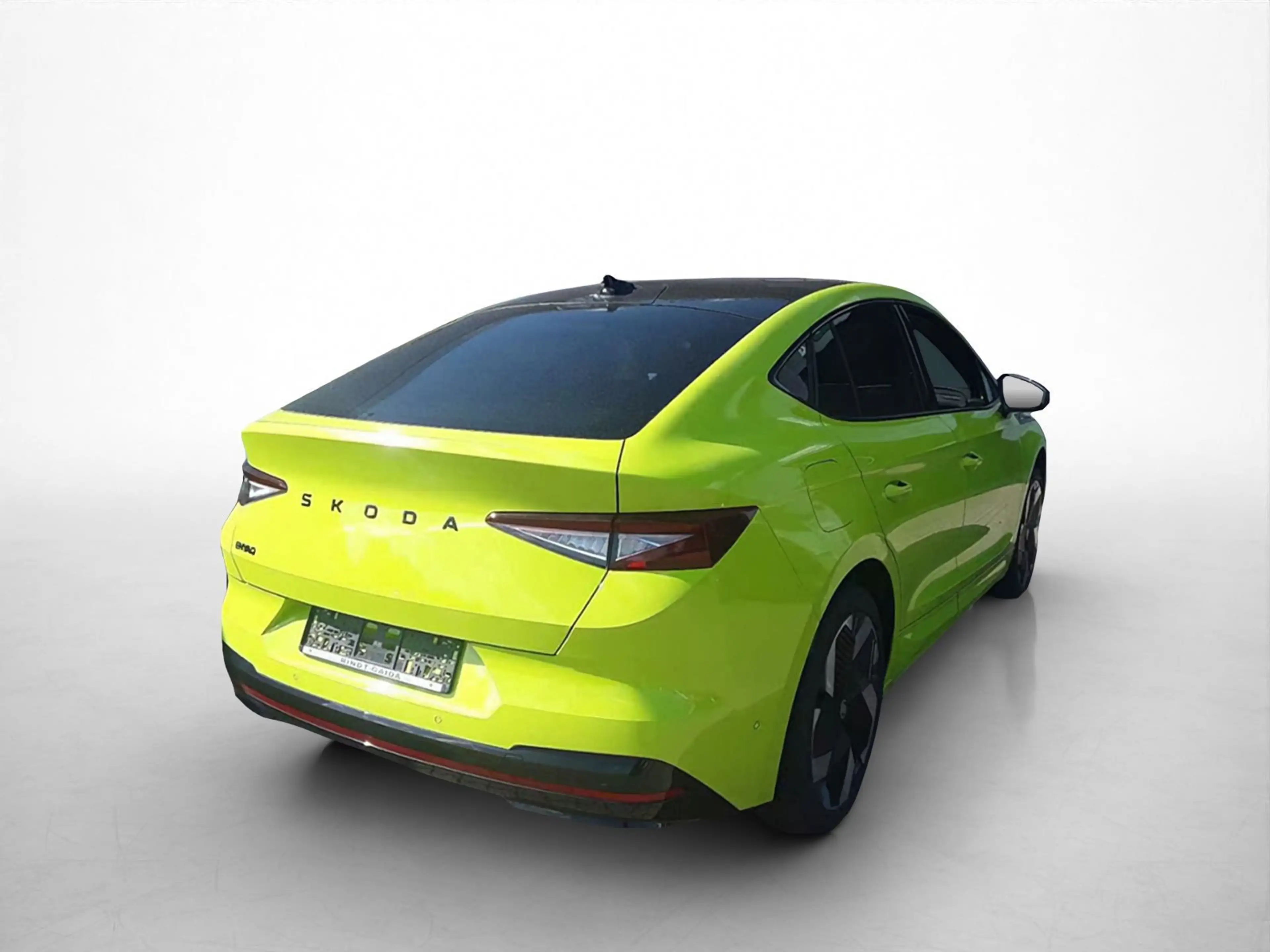 Skoda Enyaq RS*4x4*PANO*AHK*KAM*NAV*SHZ*KEYLESS* — photo 3