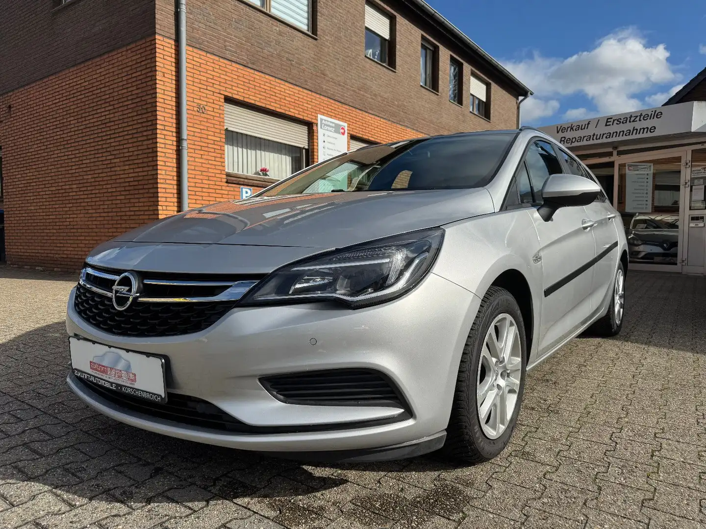 Opel Astra K Sports Tourer Edition /1. Hand/PDC/Navi Plateado - 2