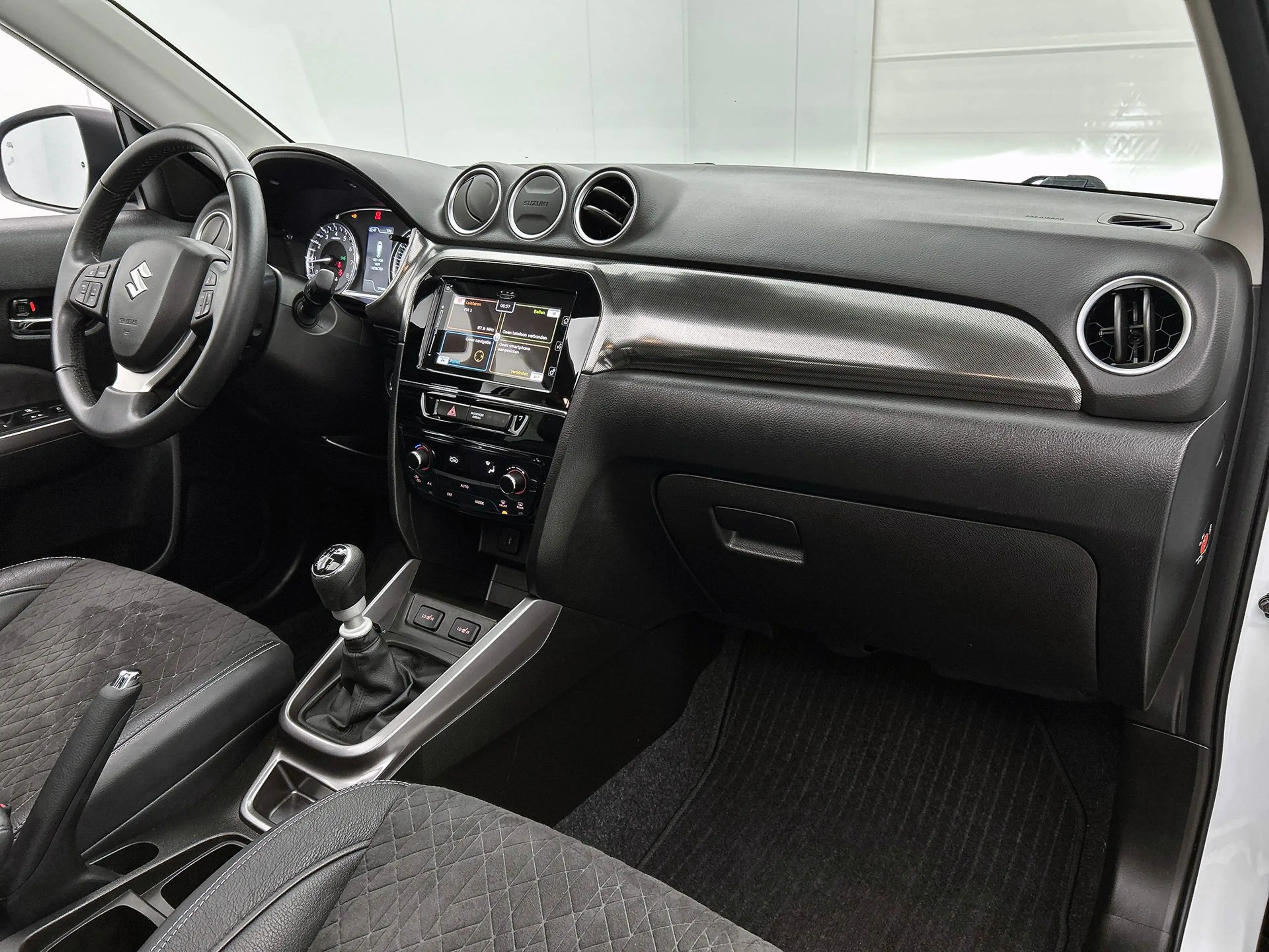 Suzuki Vitara 1.4 Boosterjet Style Smart Hybrid | Adaptive Cruis — photo 13