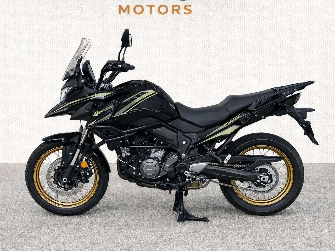 QJ Motor SRT 900 SX Nuovo