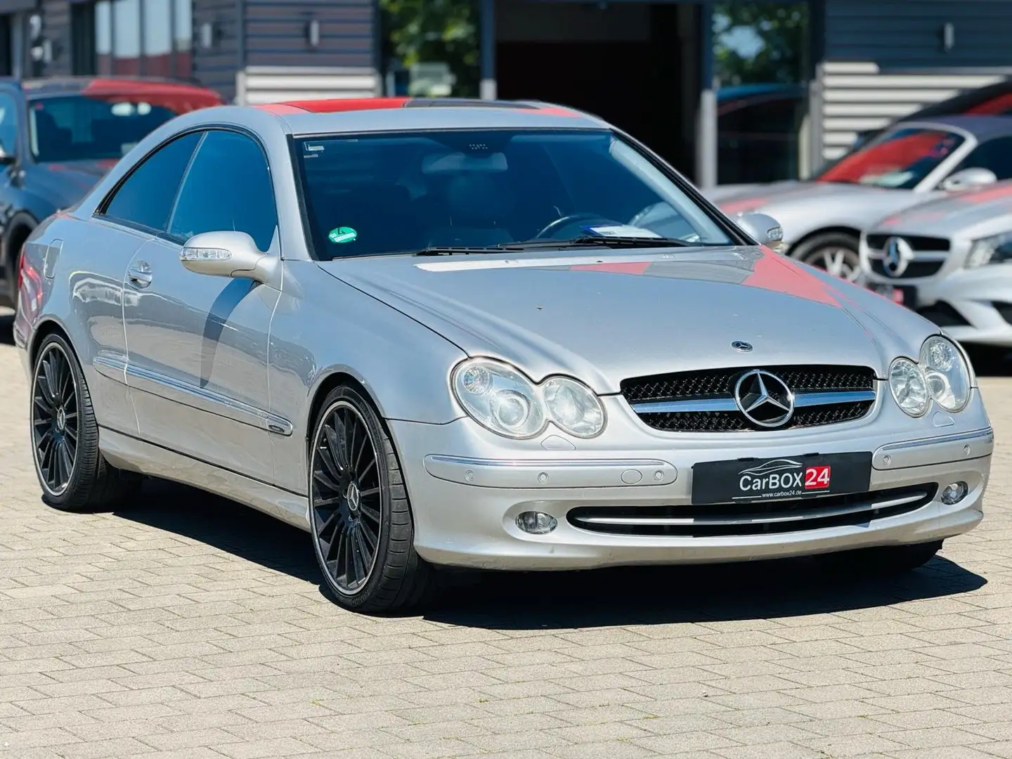 Mercedes-Benz CLK 500 TÜV bis 2/27, Service NEU Grau - 1