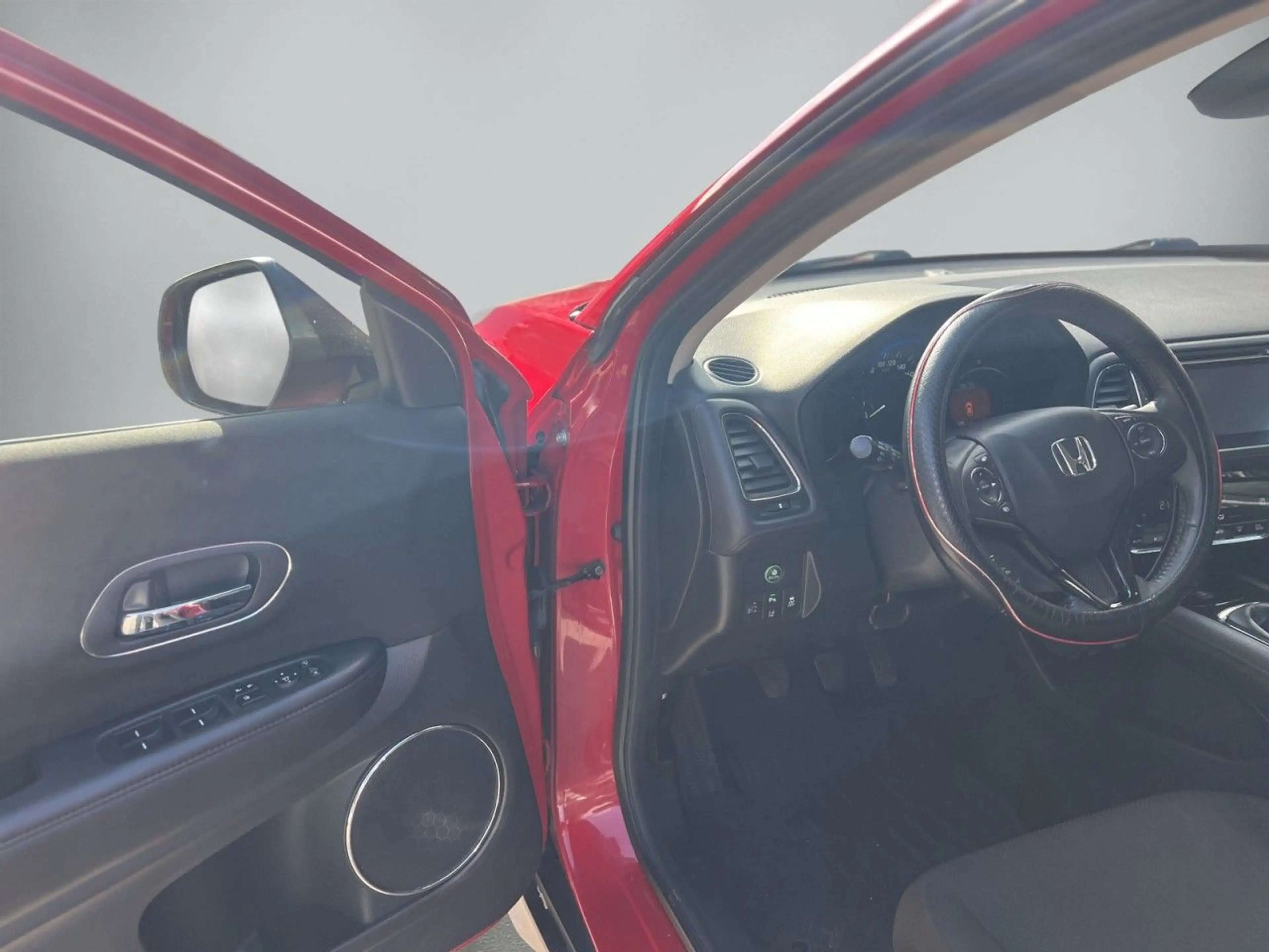 Honda HR-V Elegance Klima Einparkhilfe Sitzheizung — photo 9