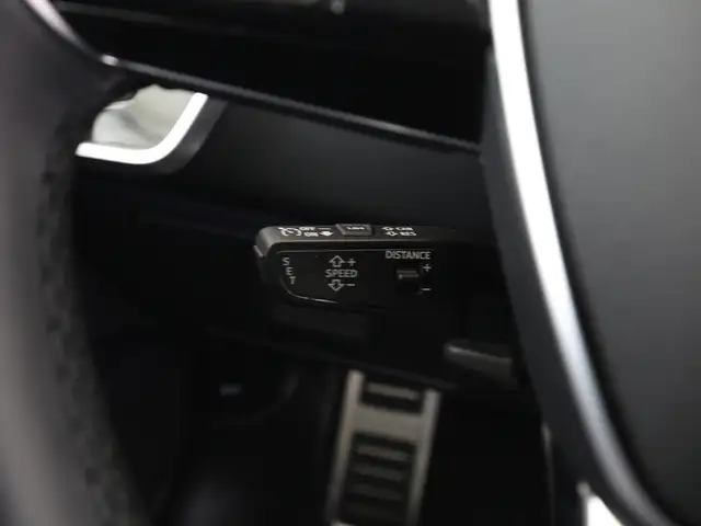 Audi A6 view 14