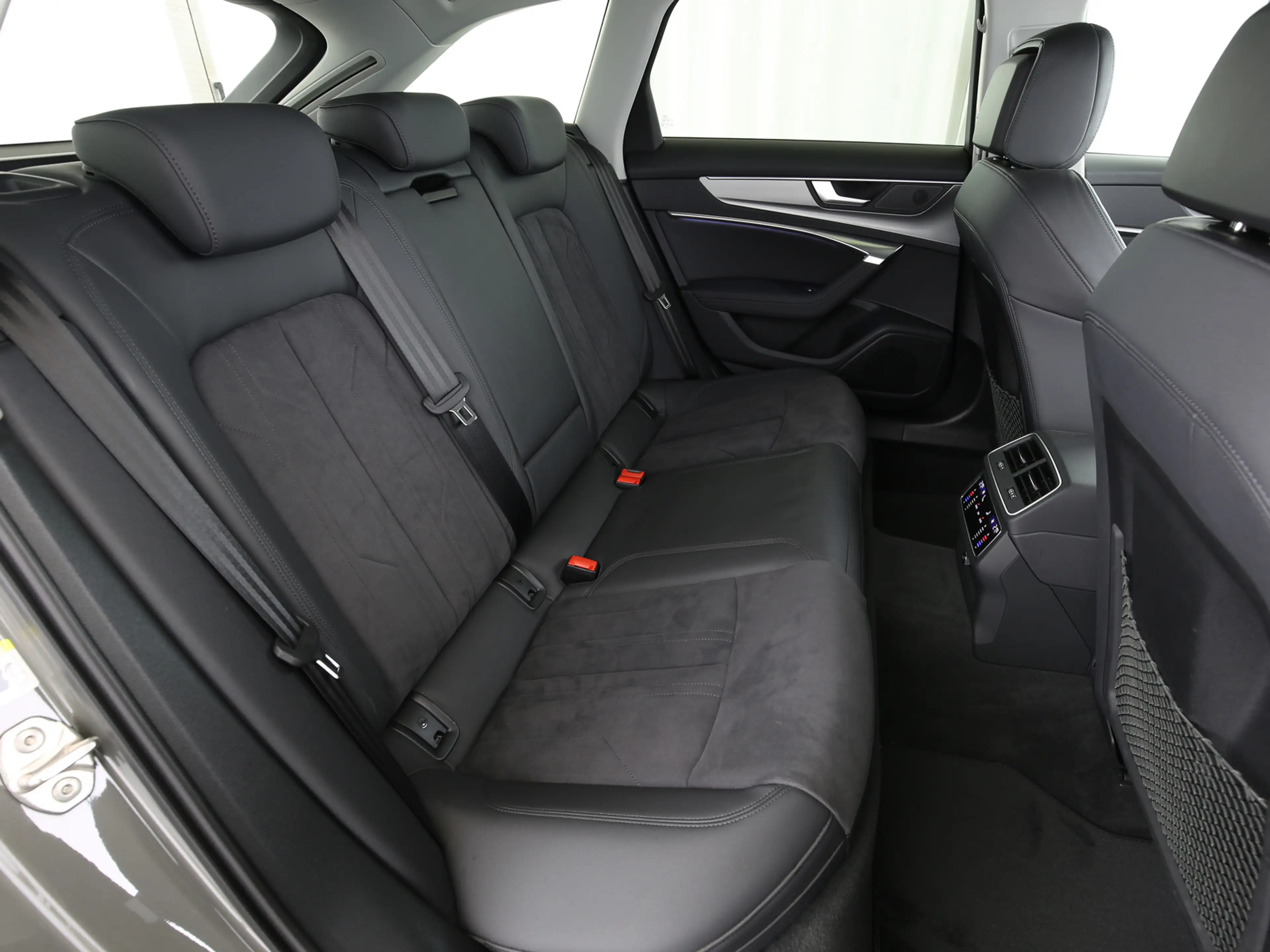 Audi A6 allroad quattro 45 TDI S tronic — photo 15