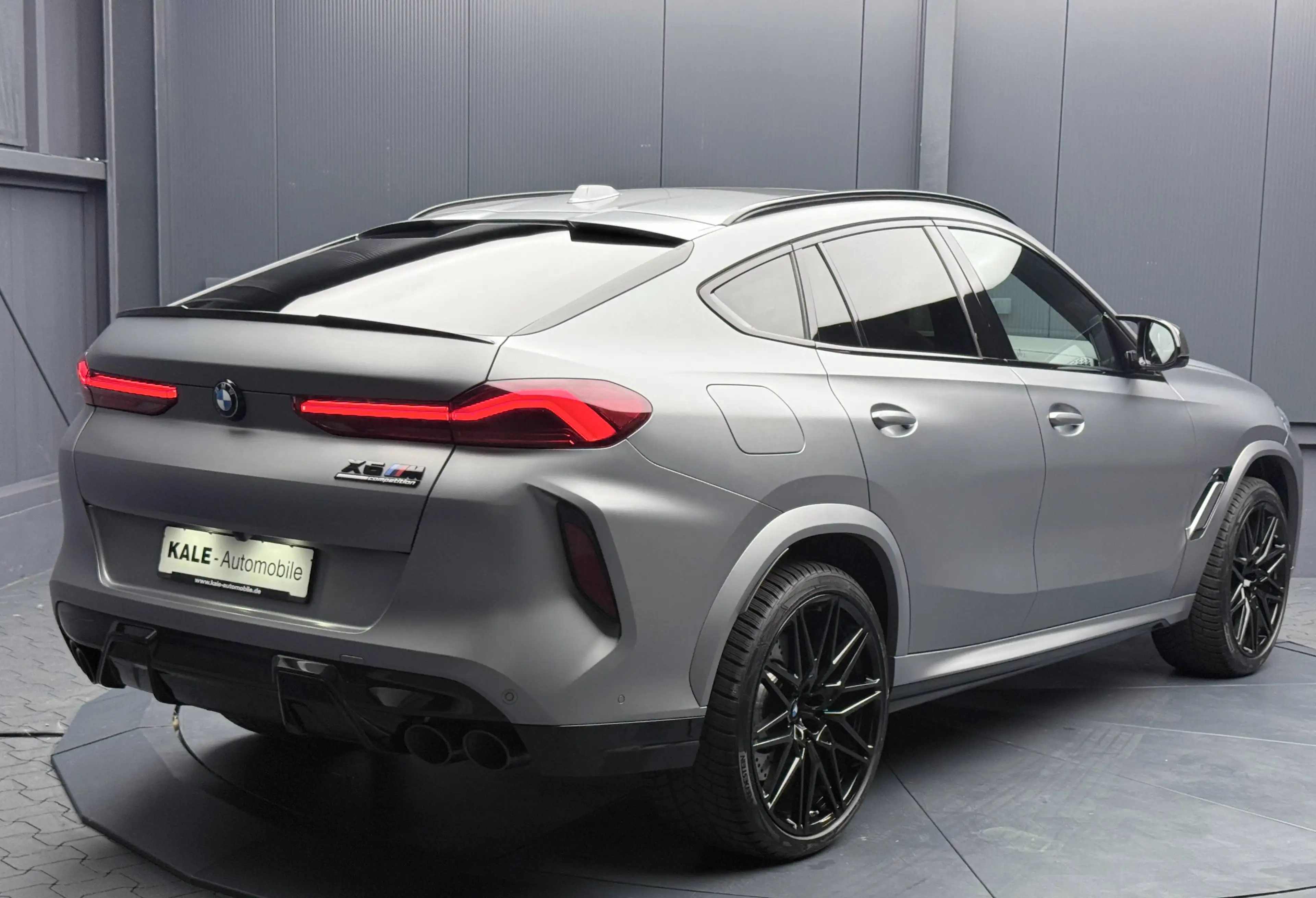 BMW X6 M Competition *M-Drivers*SkyLou*Carbon*MATT-Lack*B&W* — photo 10