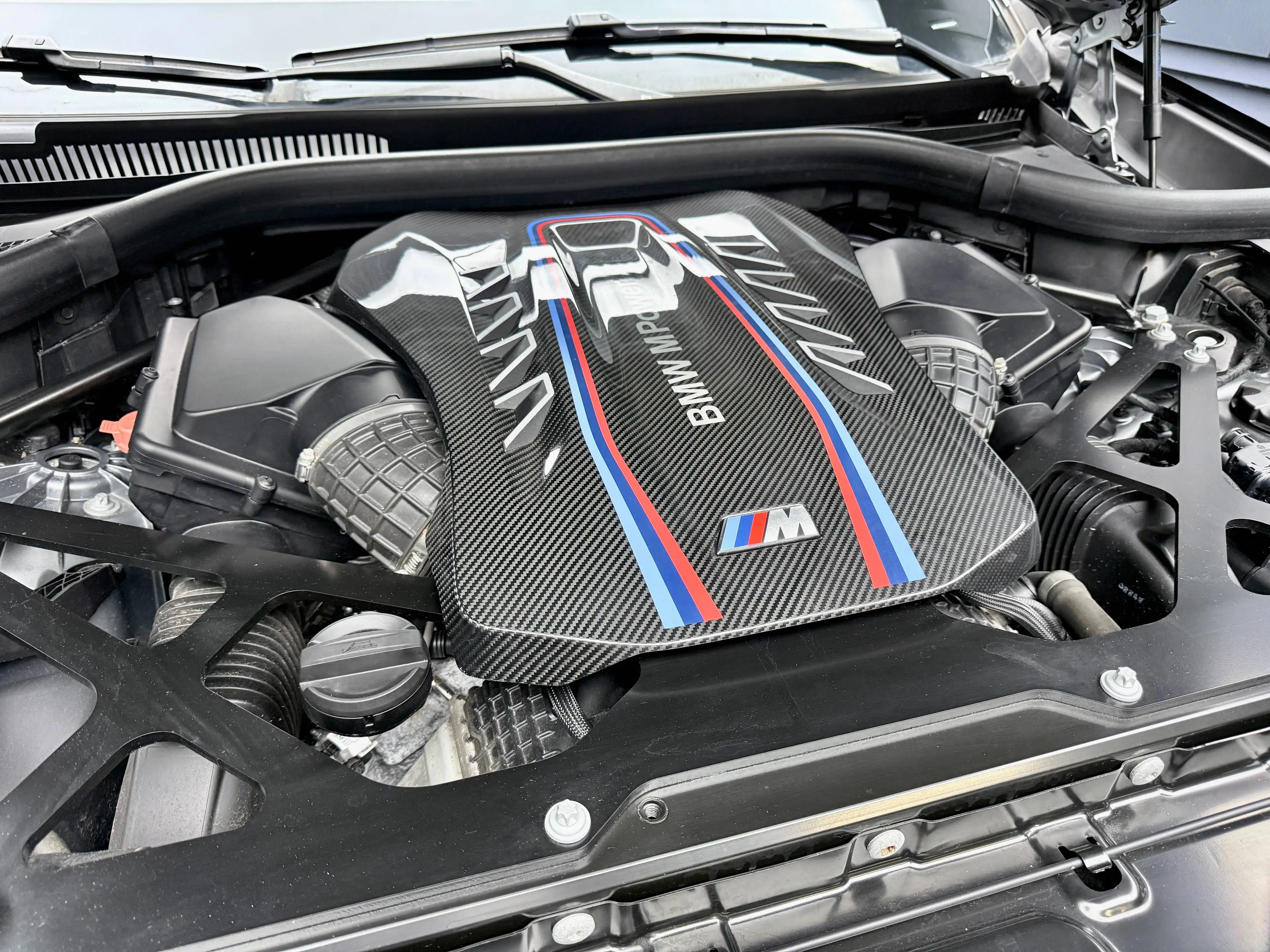 BMW X6 M Competition *M-Drivers*SkyLou*Carbon*MATT-Lack*B&W* — photo 45