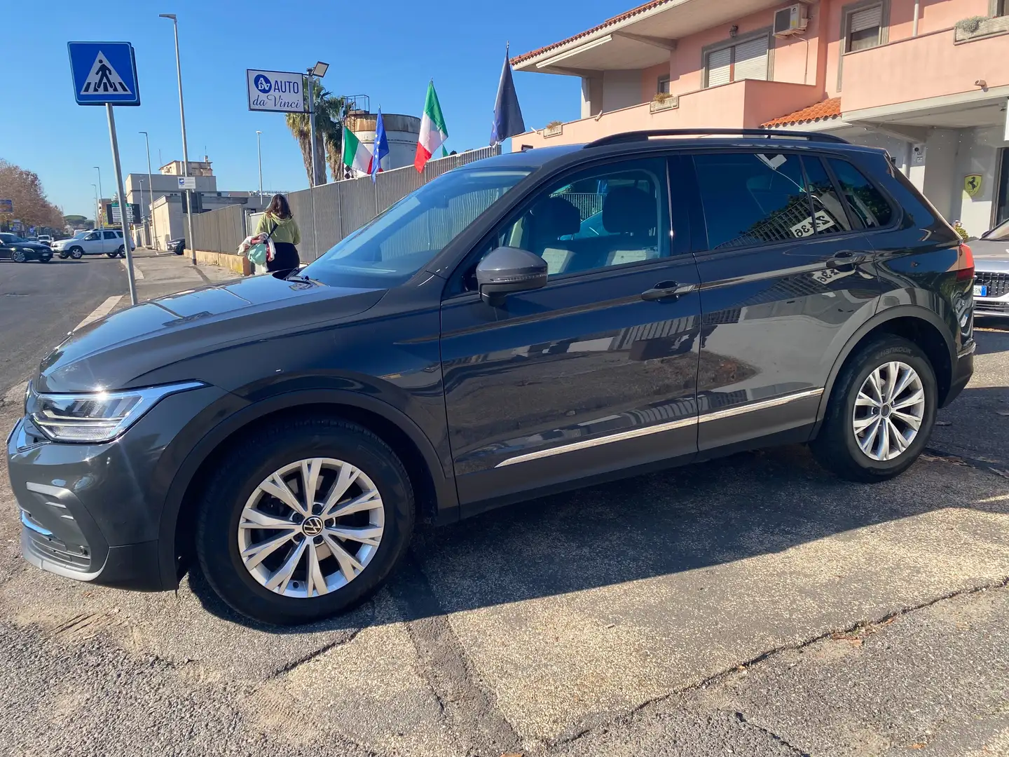 Volkswagen Tiguan 2.0 TDi 150Cv DsG LIFE - UFF.Italiana Grigio - 2