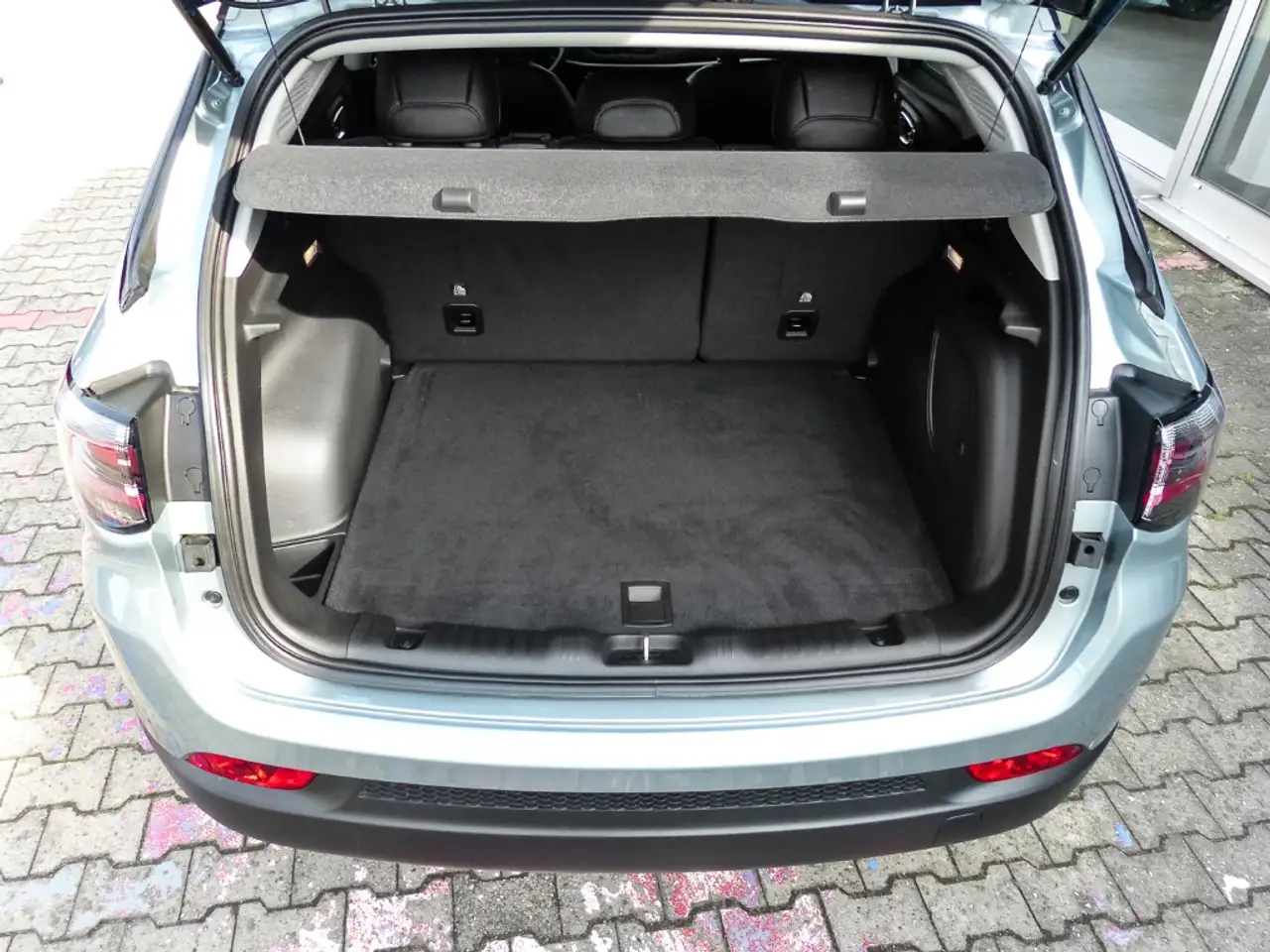 Jeep Compass E- Hybrid LED ACC Apple CarPlay Android Auto Mehrz 18