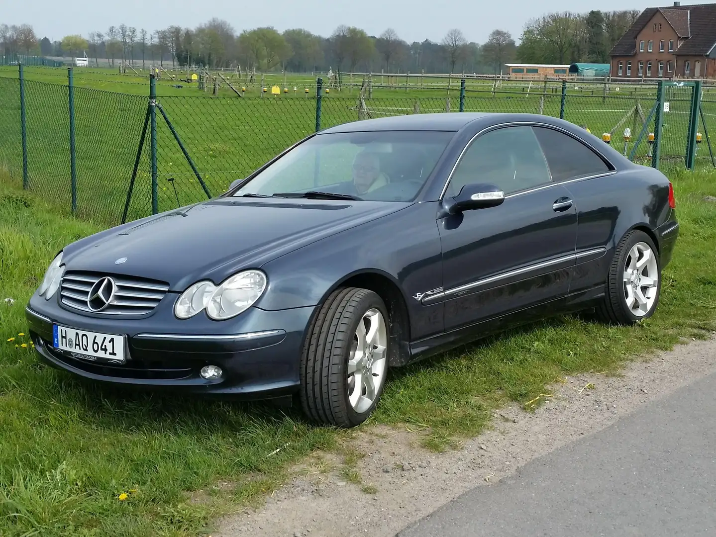Mercedes-Benz CLK 320 Schwarz - 1