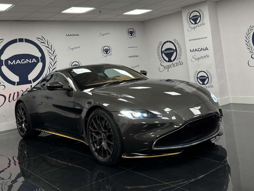 Aston Martin Vantage - foto 1