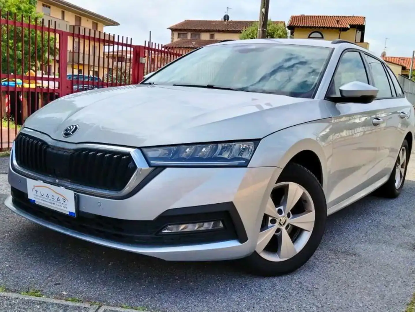 Skoda Octavia Octavia IV Wagon 2.0tdi evo Executive 150cv dsg Argento - 1