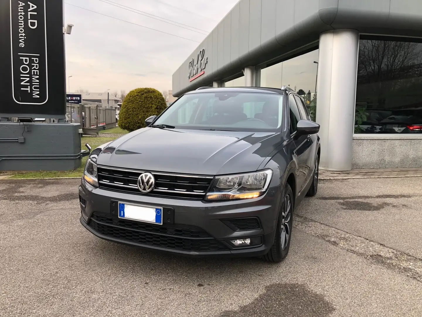 Volkswagen Tiguan 2.0 tdi Business 150cv dsg BlueMotion Technology Grigio - 1