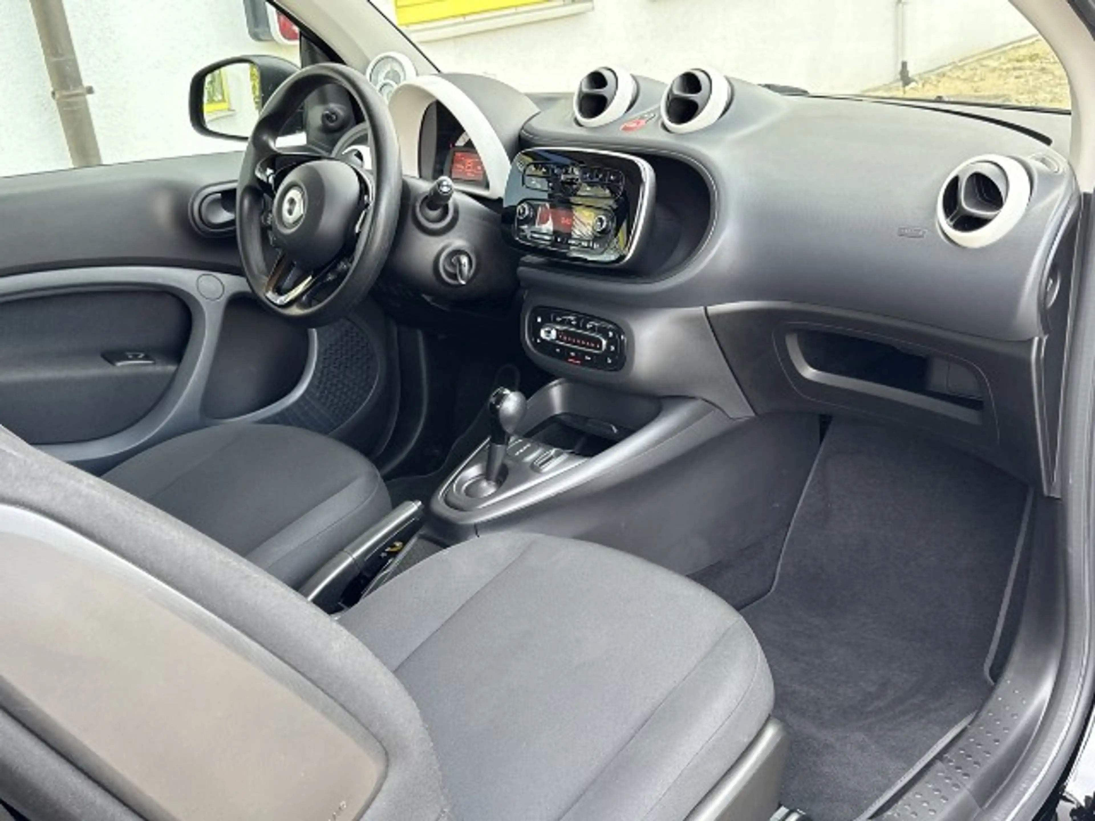 smart forTwo Automatik*Wenig Kilometer*Bluetooth*Tempomat — photo 11