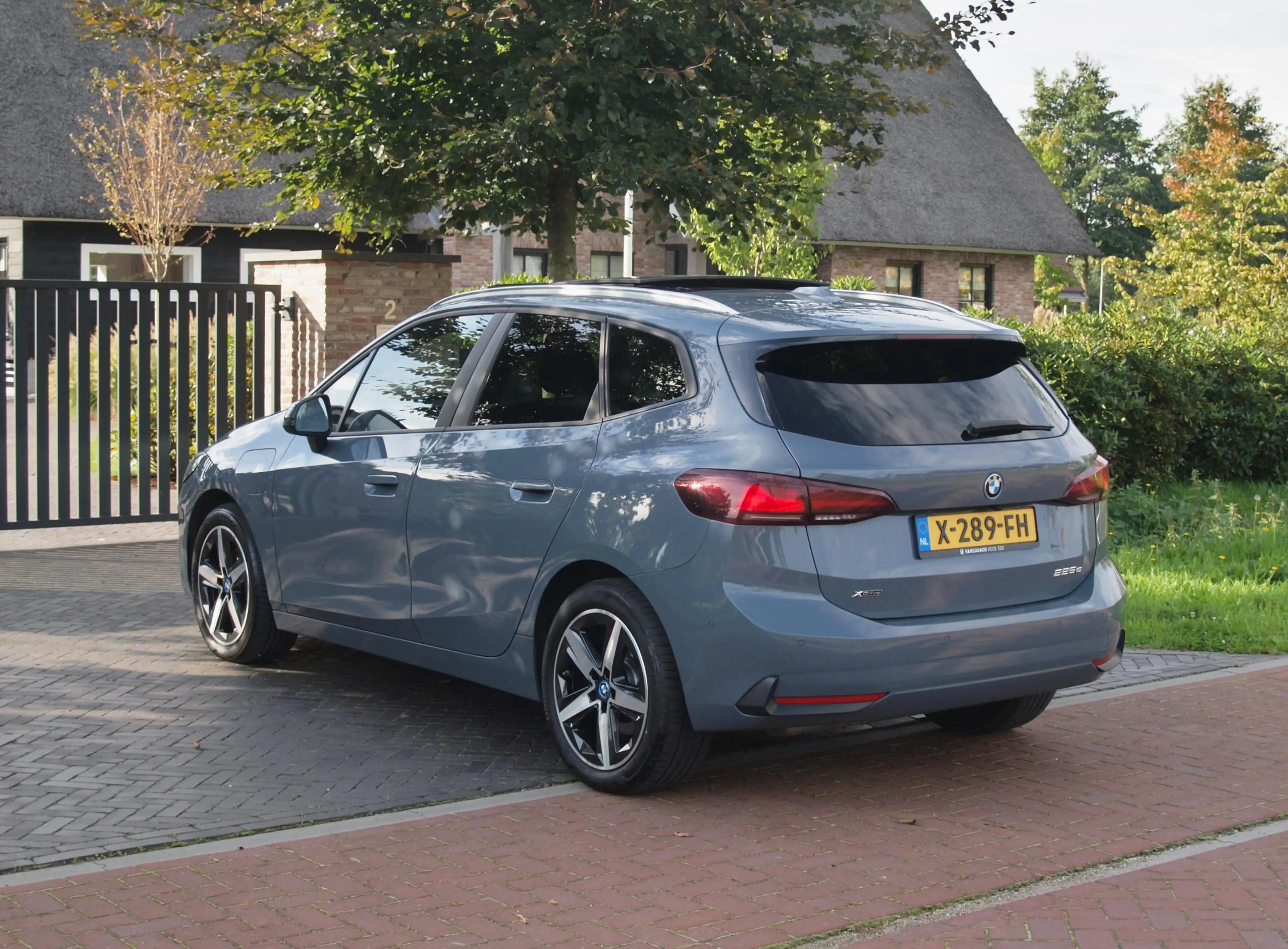 BMW 225 2-serie Active Tourer 225e xDrive | Panoramadak | — photo 8
