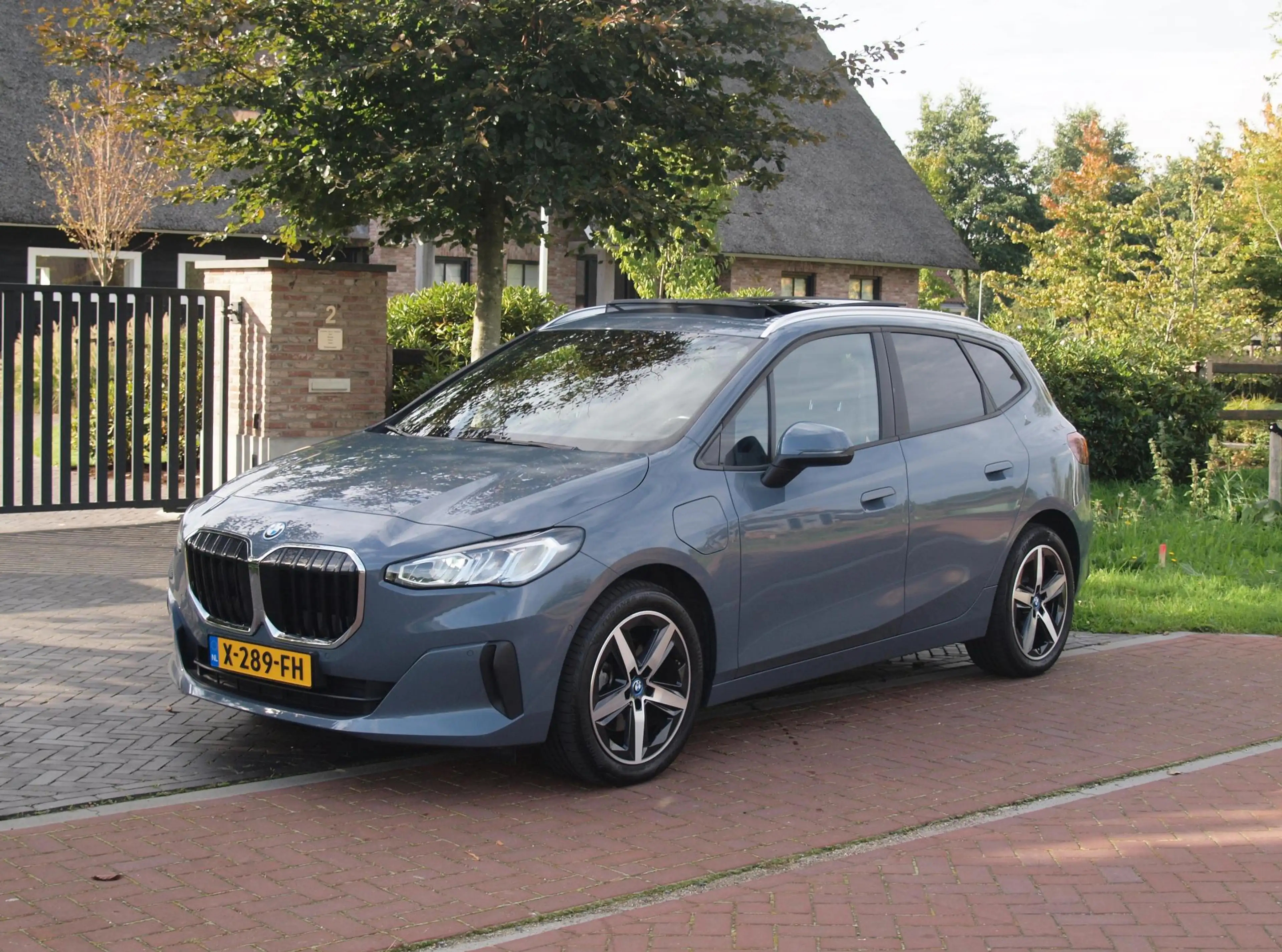 BMW 225 2-serie Active Tourer 225e xDrive | Panoramadak | — photo 6