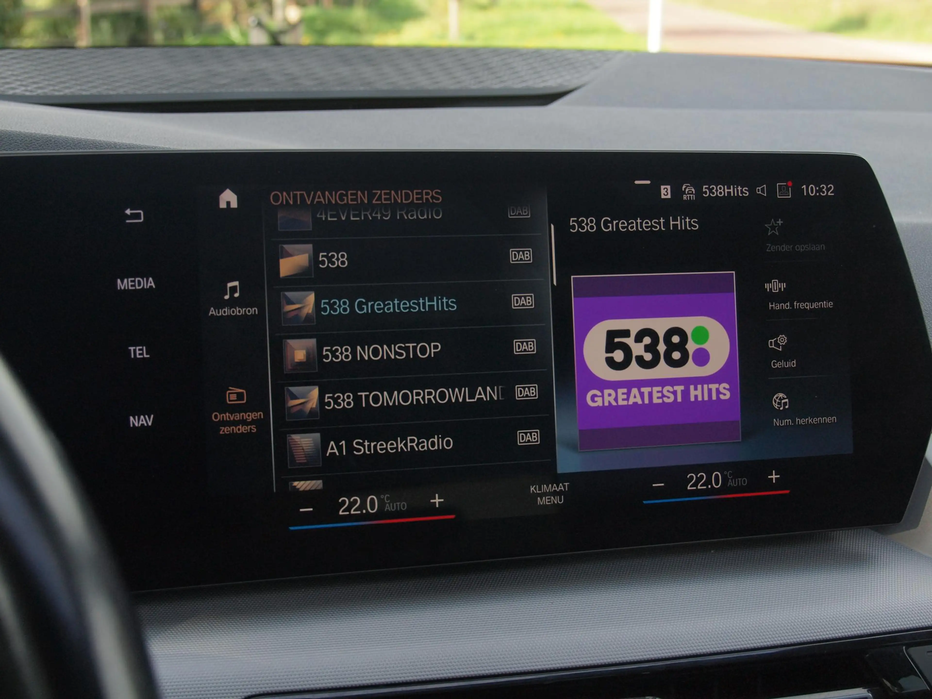 BMW 225 2-serie Active Tourer 225e xDrive | Panoramadak | — photo 19