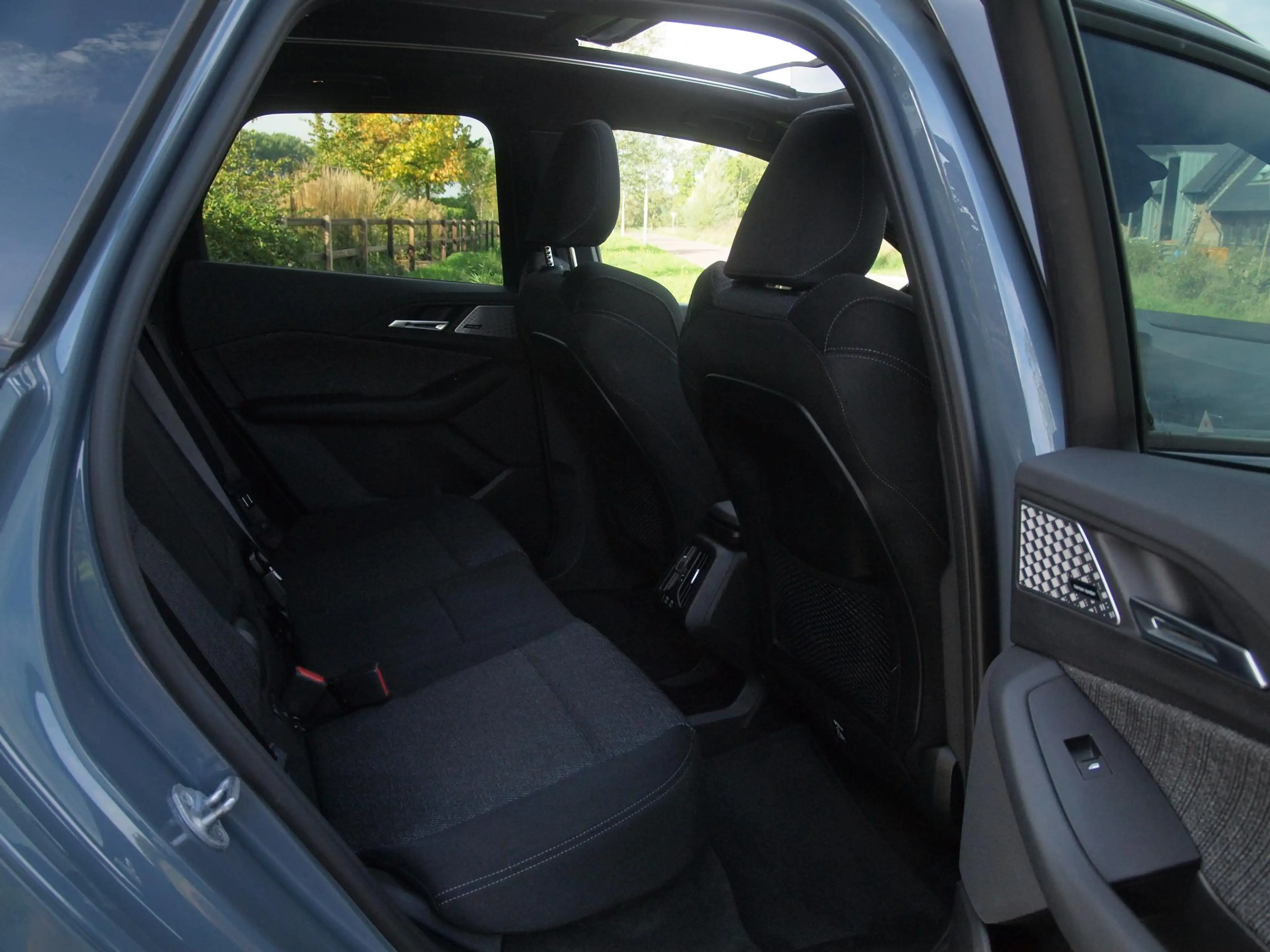 BMW 225 2-serie Active Tourer 225e xDrive | Panoramadak | — photo 30