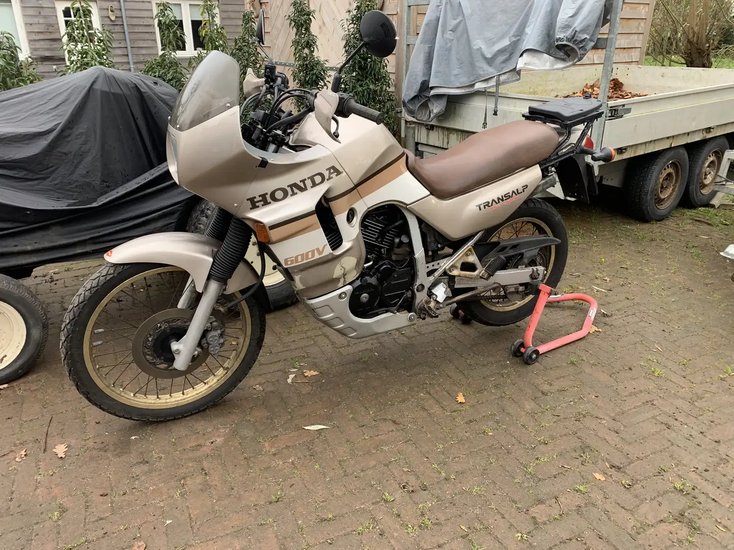 Honda Transalp xl600v eerste generatie - 1