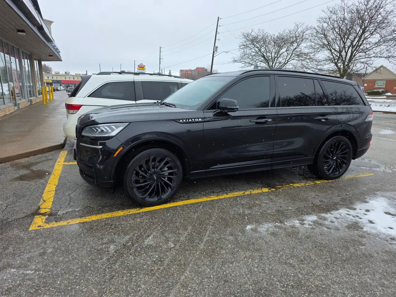 Lincoln Aviator снимка Lincoln Aviator