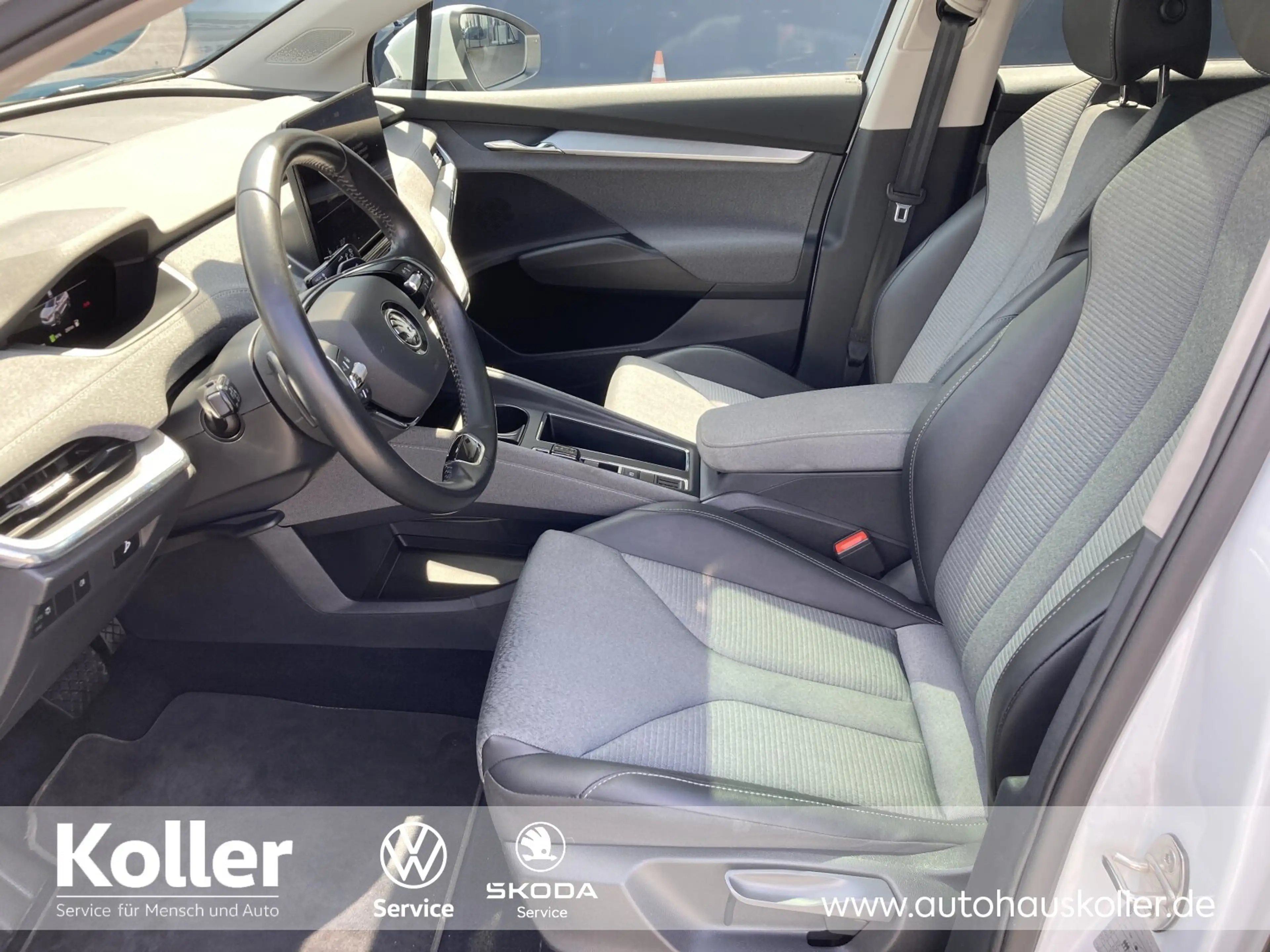 Skoda Enyaq Enyaq iV 60 Loft Panorama Kamera Navi el.HK — photo 11