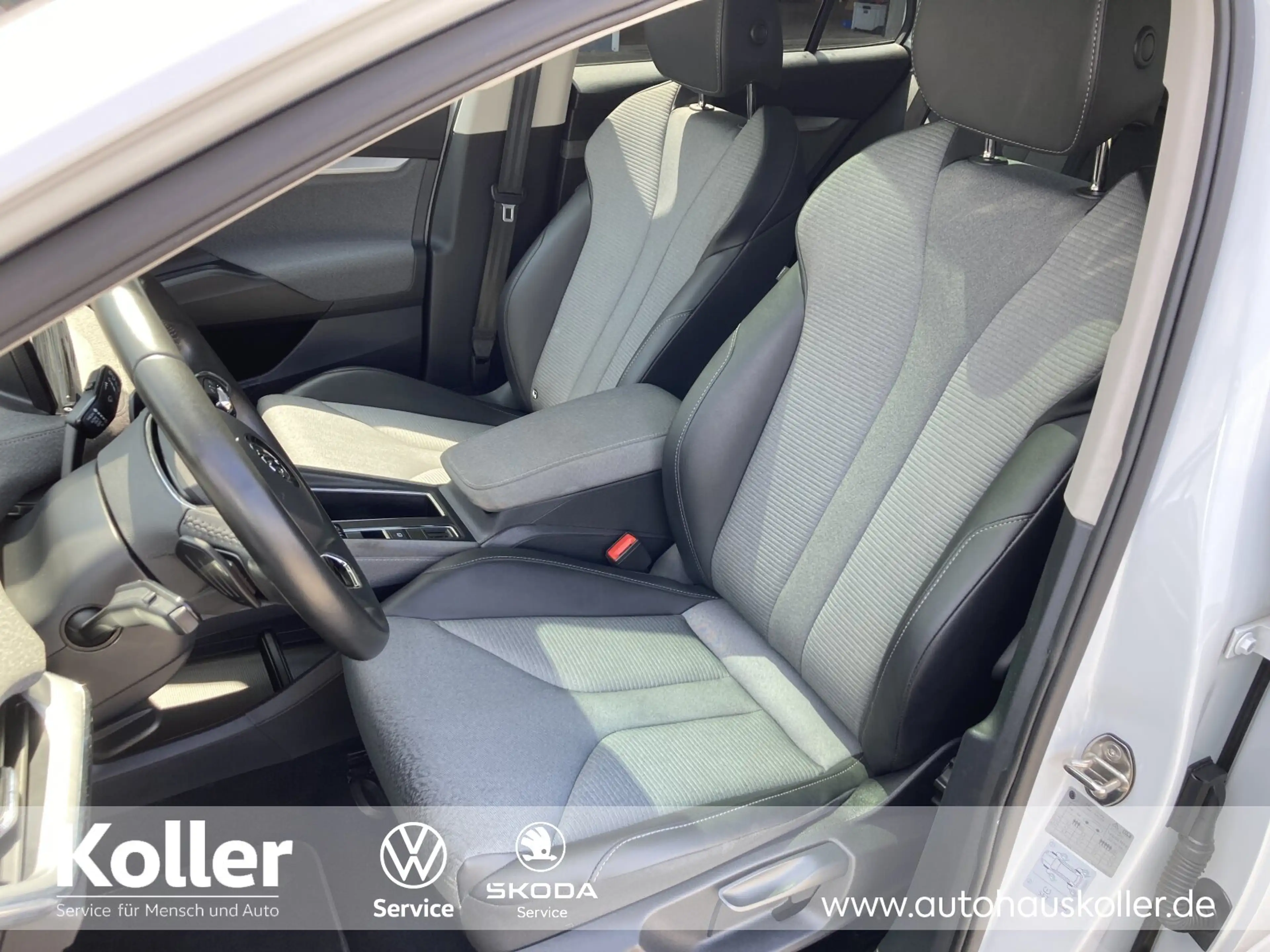 Skoda Enyaq Enyaq iV 60 Loft Panorama Kamera Navi el.HK — photo 10