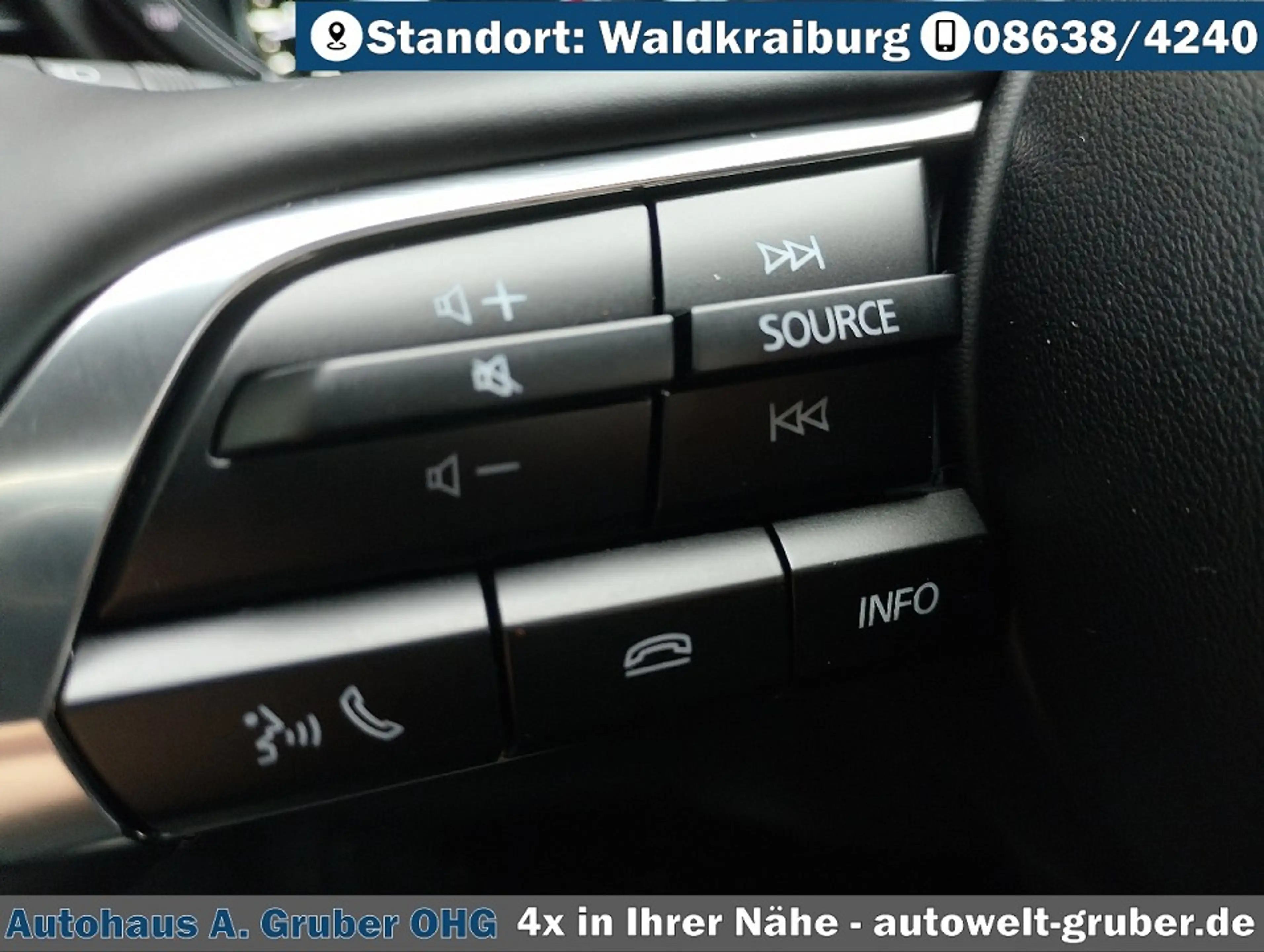 Mazda CX-30 e-SKYACTIV G Automatik Center-L+Design-Pak+Matrix- — photo 14