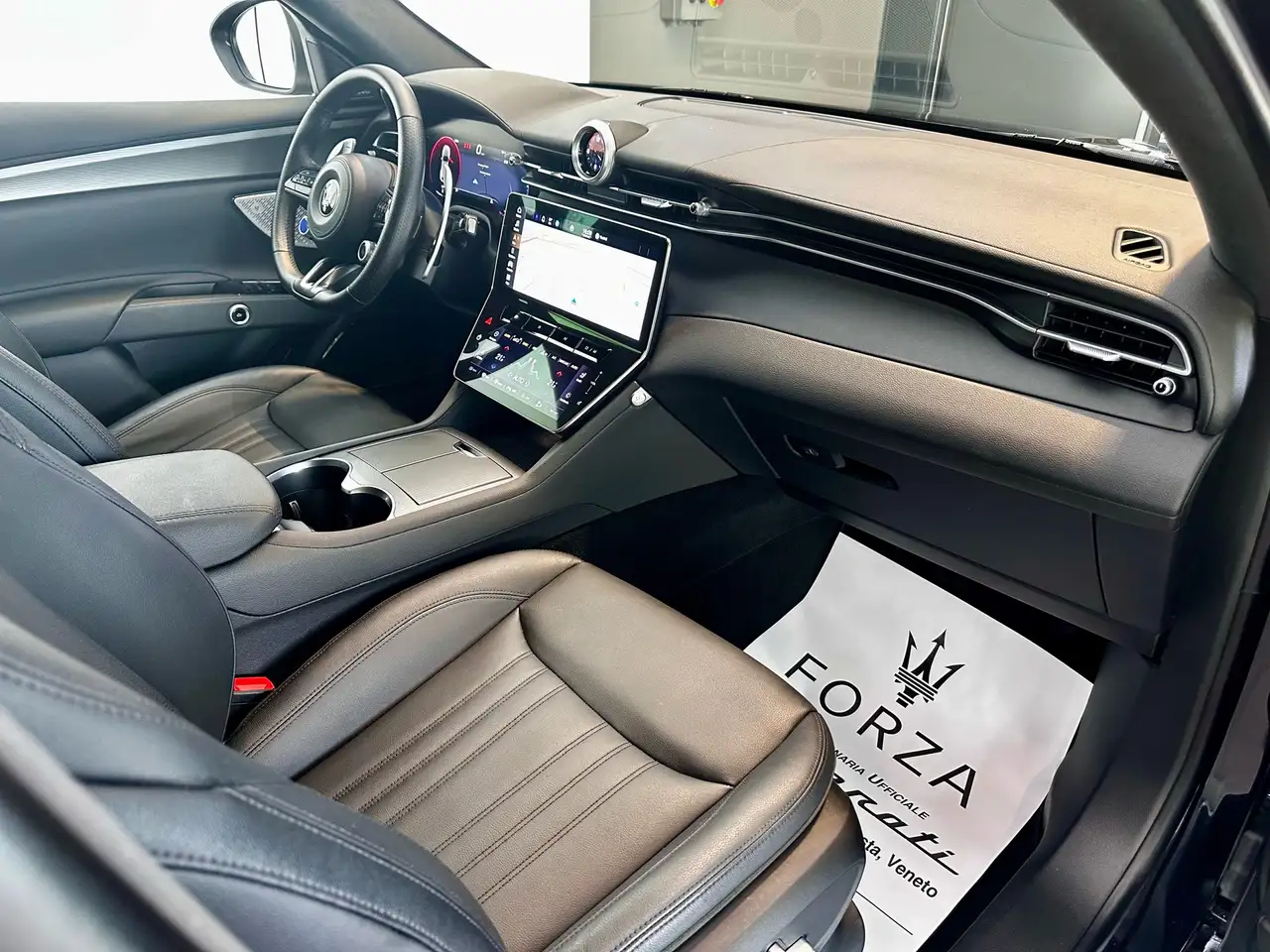 Maserati Grecale 2024 — фото 12