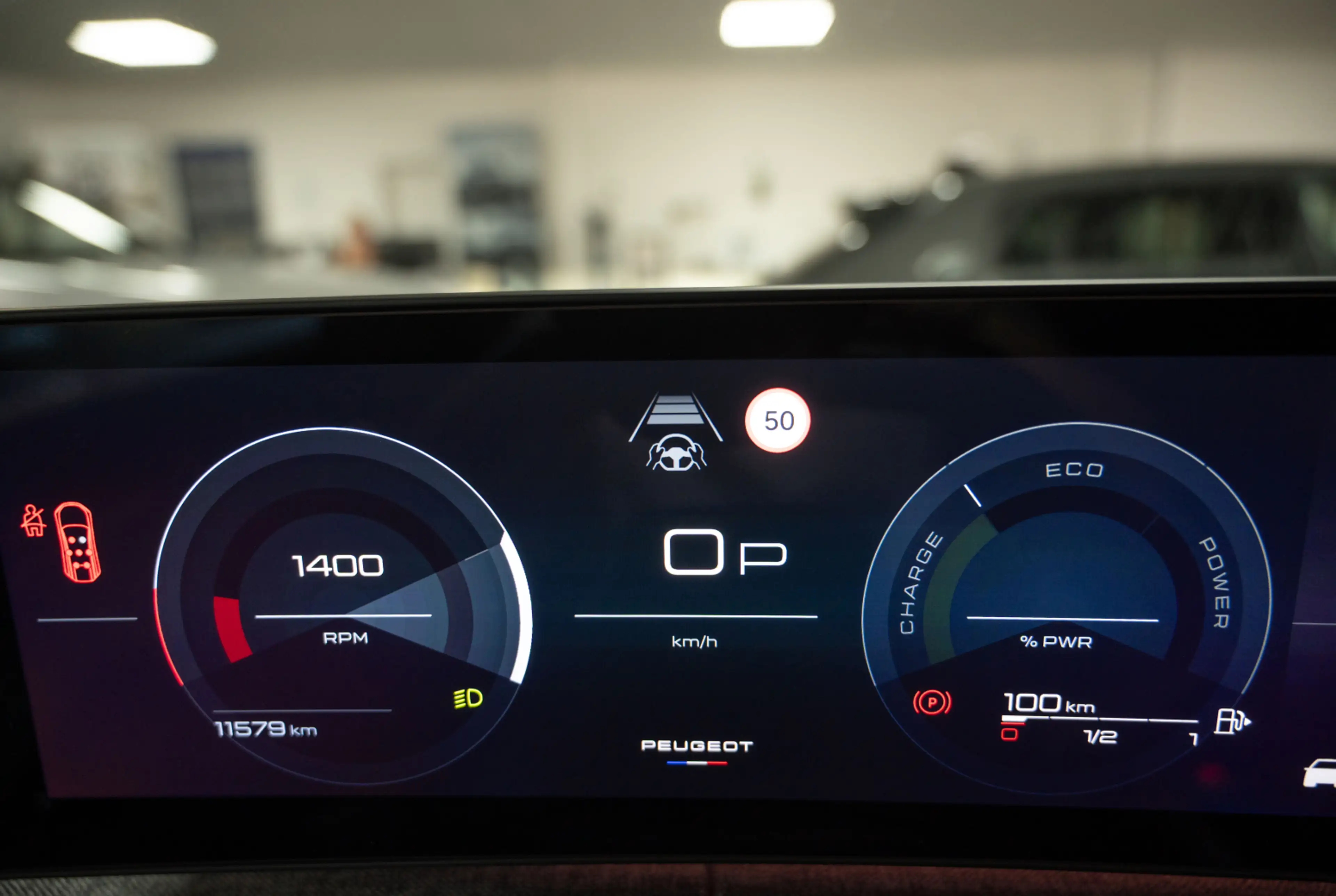 Peugeot 5008 GT HYBRID 145 e-DSC6 — photo 13