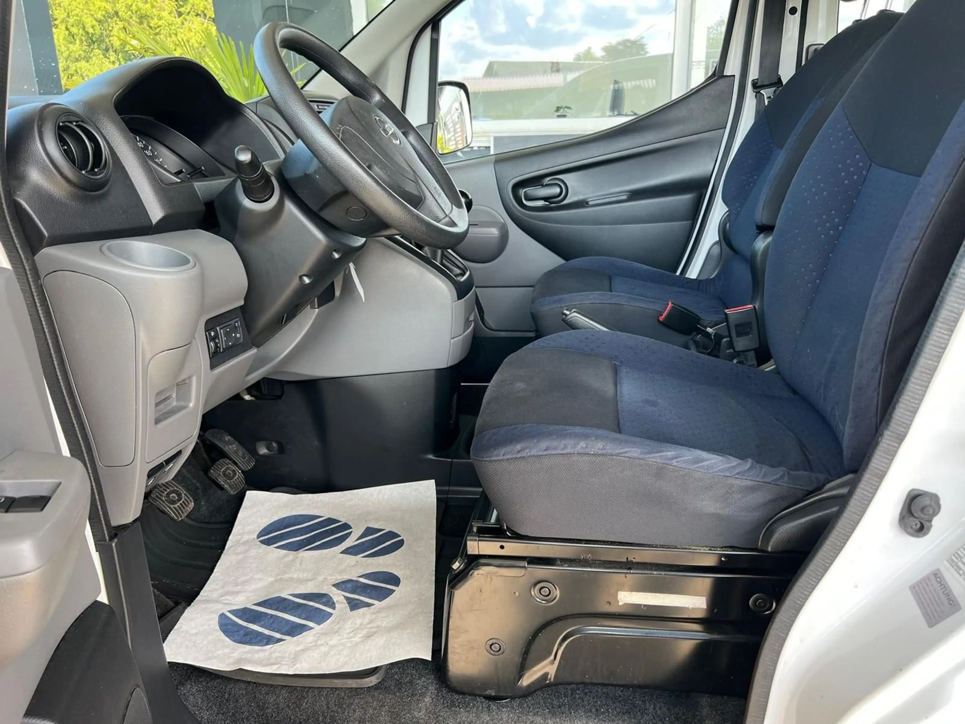 Nissan NV200 Evalia 1.5 dCi Kombi Comfort 7 Sitze — photo 14