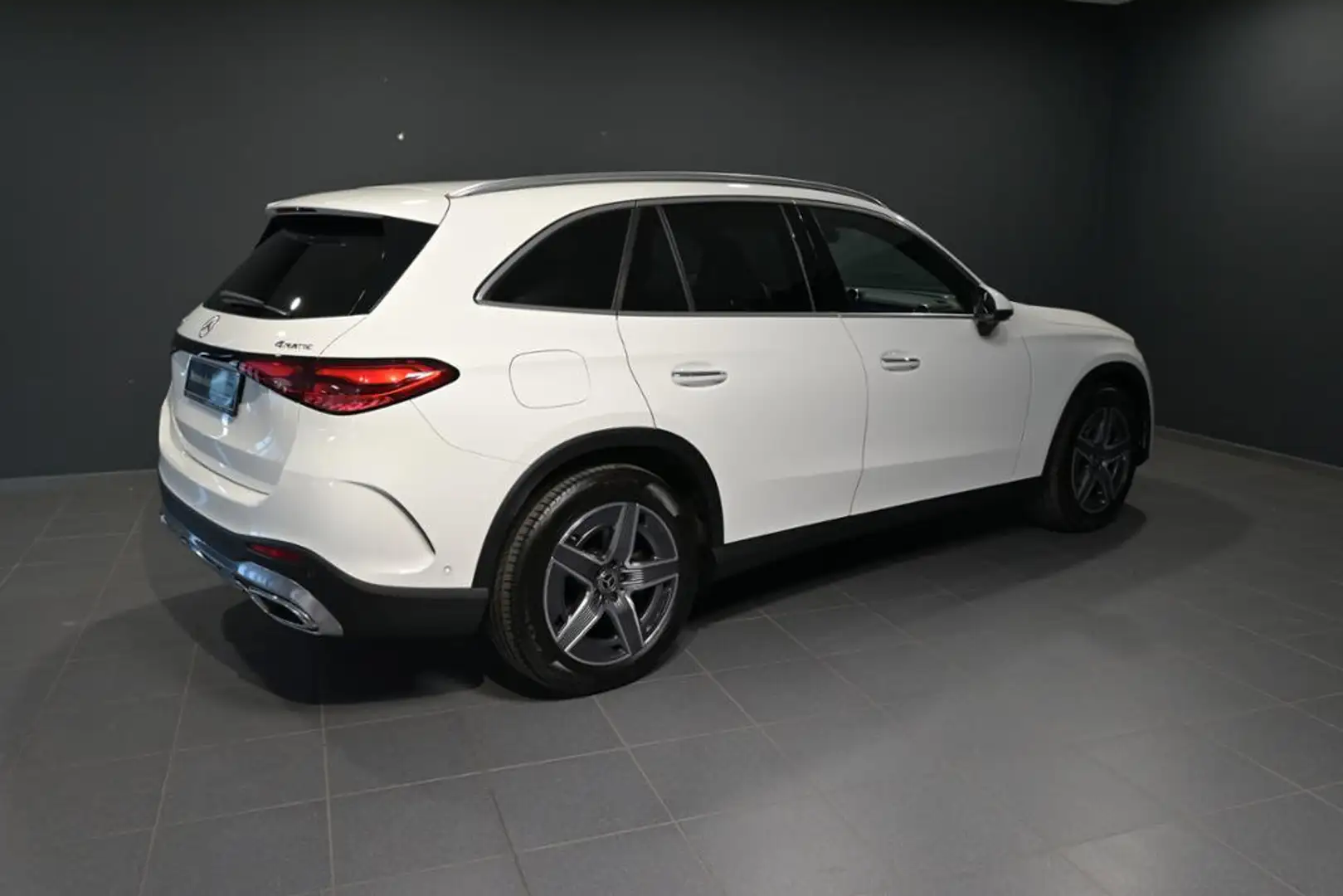 Mercedes-Benz GLC 220 d 4M AMG PREMIUM/PANO/AHK/STANDHZG/SHZ Beyaz - 2