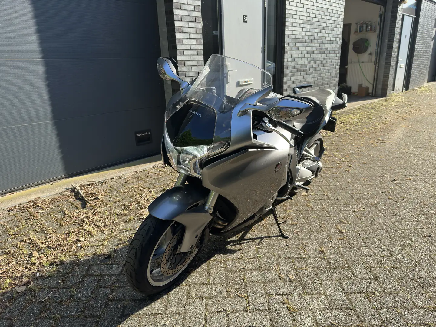 Honda VFR 1200 F - 1