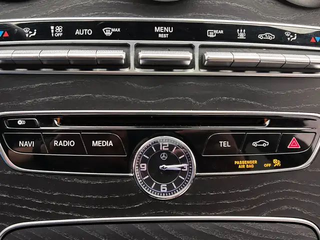 Mercedes-Benz C-Class view 16