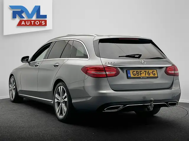Mercedes-Benz C-Class view 3