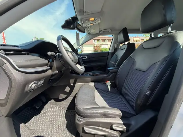 Jeep Compass view 12