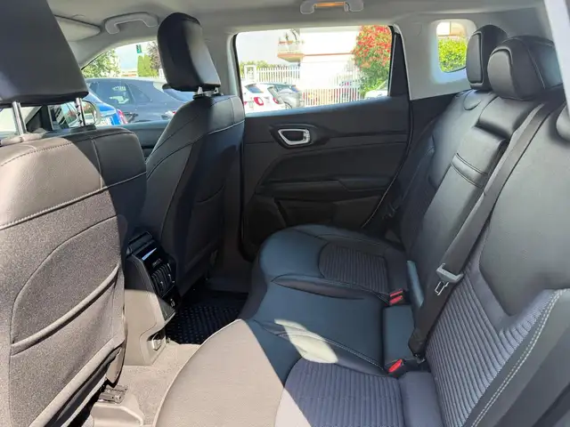 Jeep Compass view 15