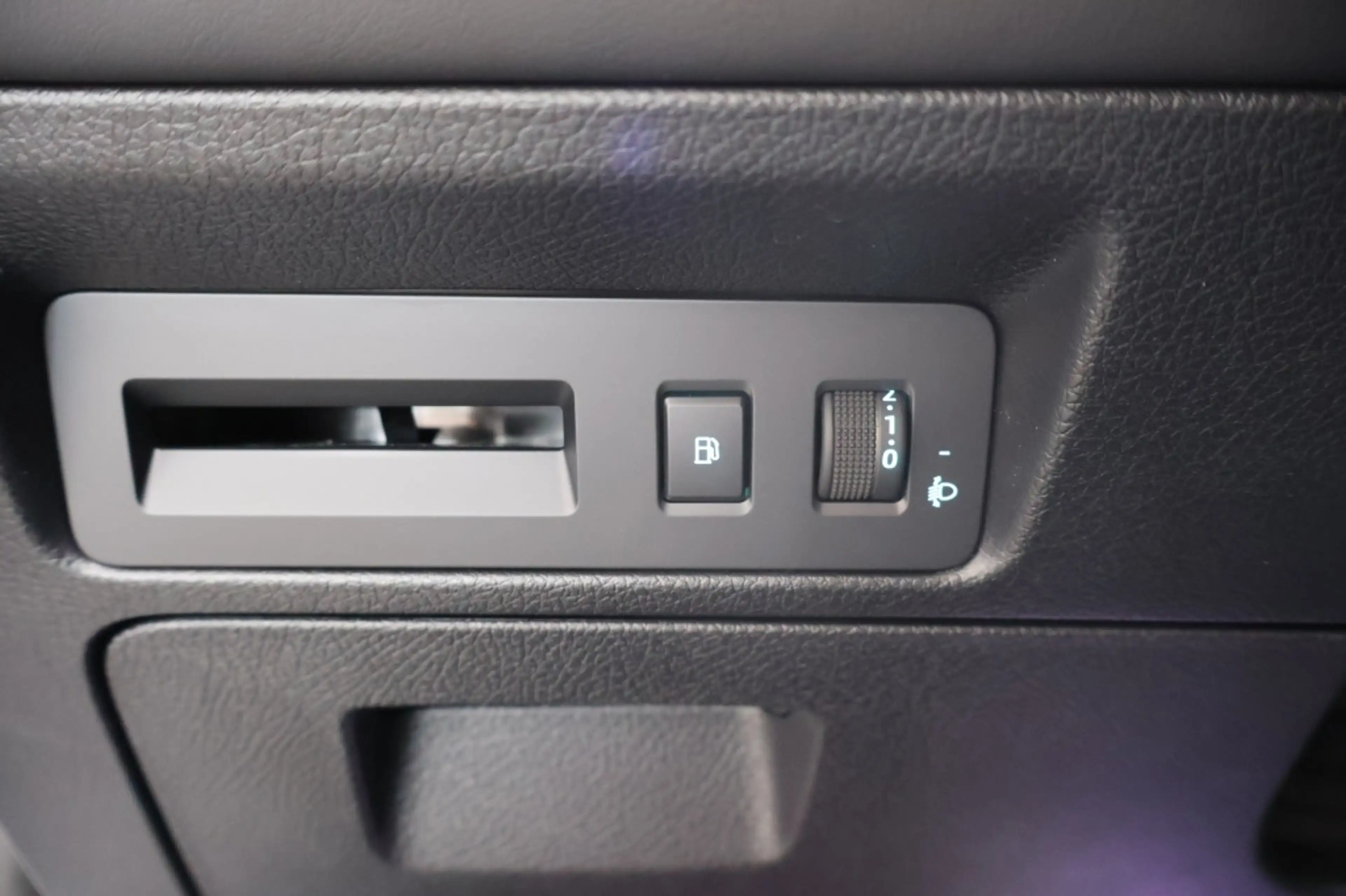 BYD Seal U 1.5 DM-i FWD Boost | BYD Specialist DEMO — photo 13