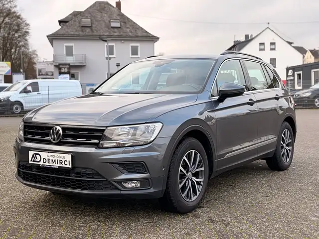 Volkswagen Tiguan Comfortline*Kamera+Carplay+Inspektion NEU