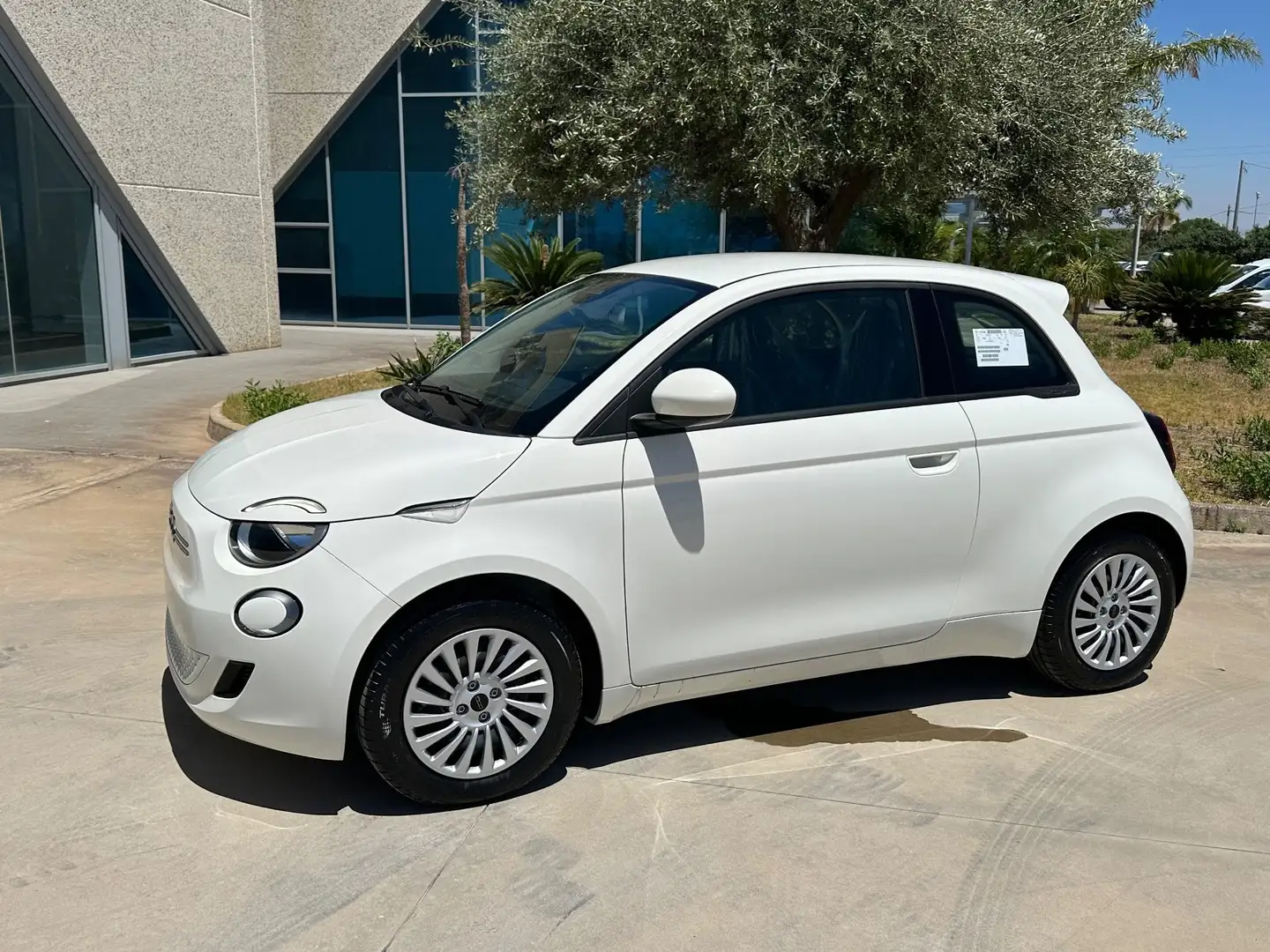Fiat 500e Bev offerta T-Stock prezzo imperdibile Bianco - 2
