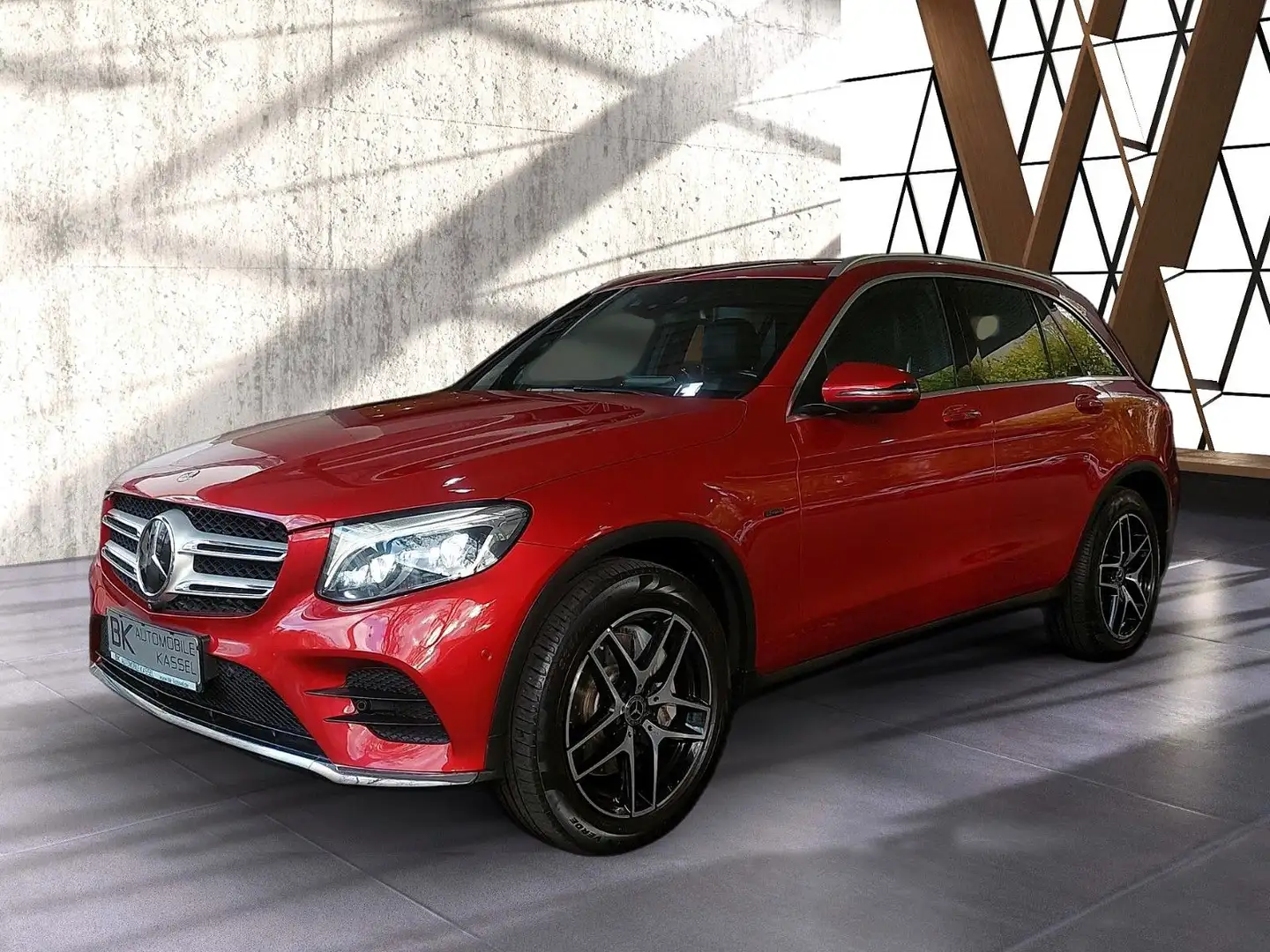 Mercedes-Benz GLC 350 e 4Matic|AMG Line|LED|360°|HEAD-UP|LUFT* Rot - 1