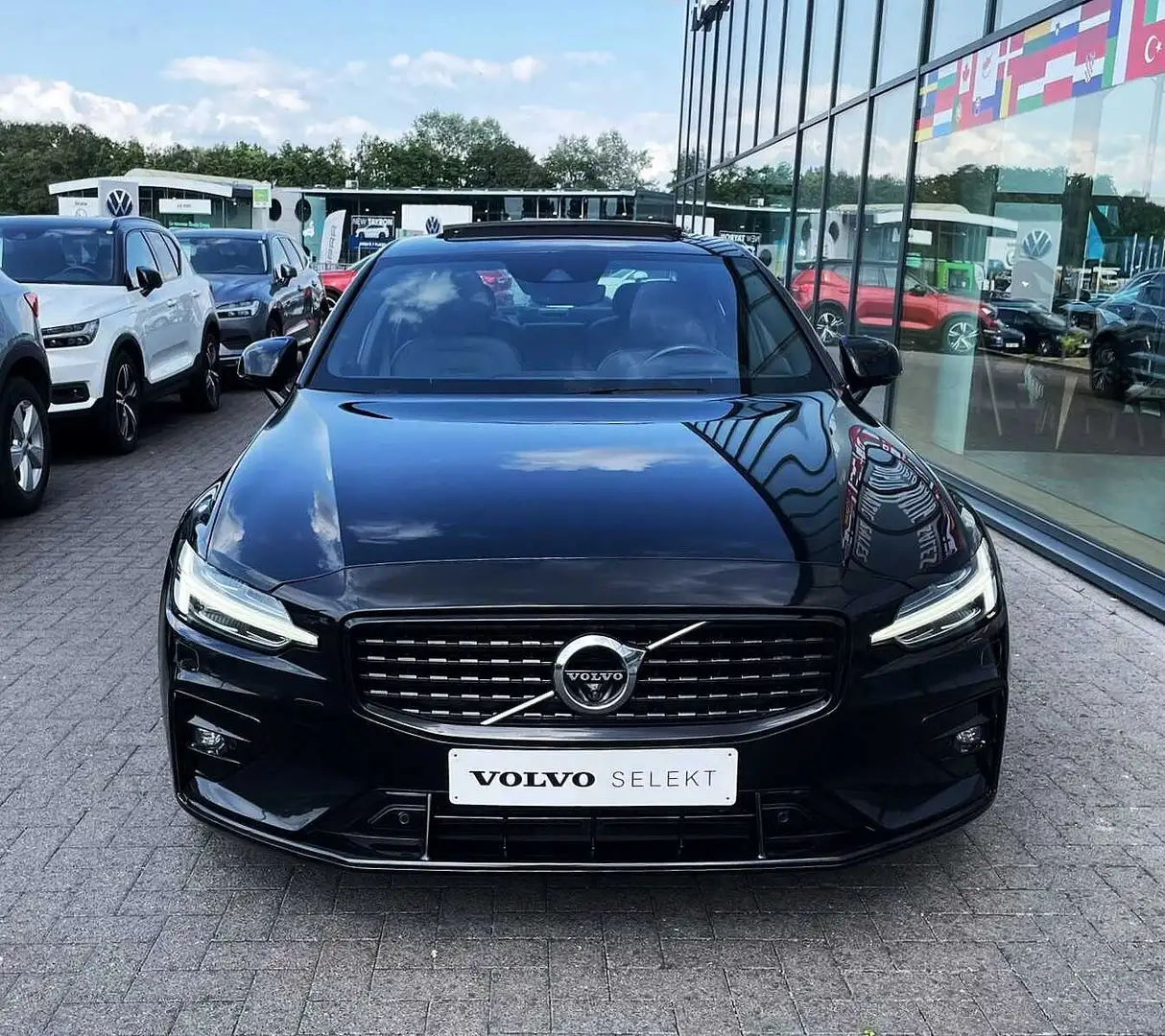 Volvo S60 R-Design, B3 mild hybrid Noir - 2
