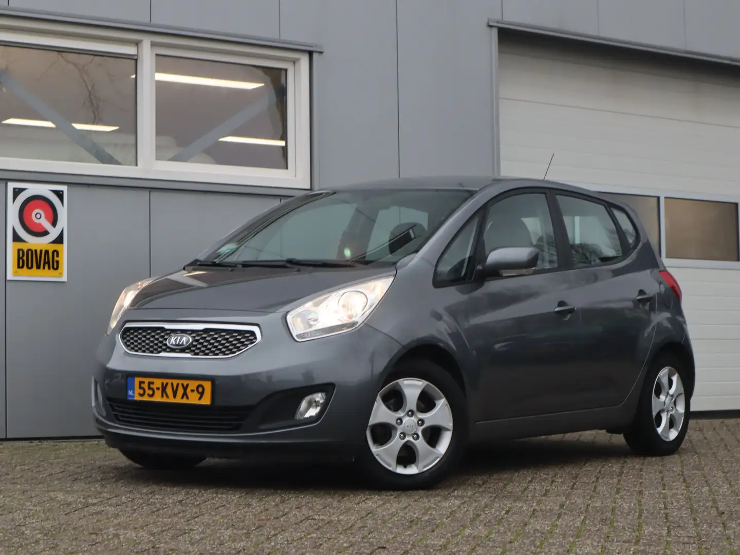 Kia Venga 1.6 CVVT X-ecutive Gris - 1
