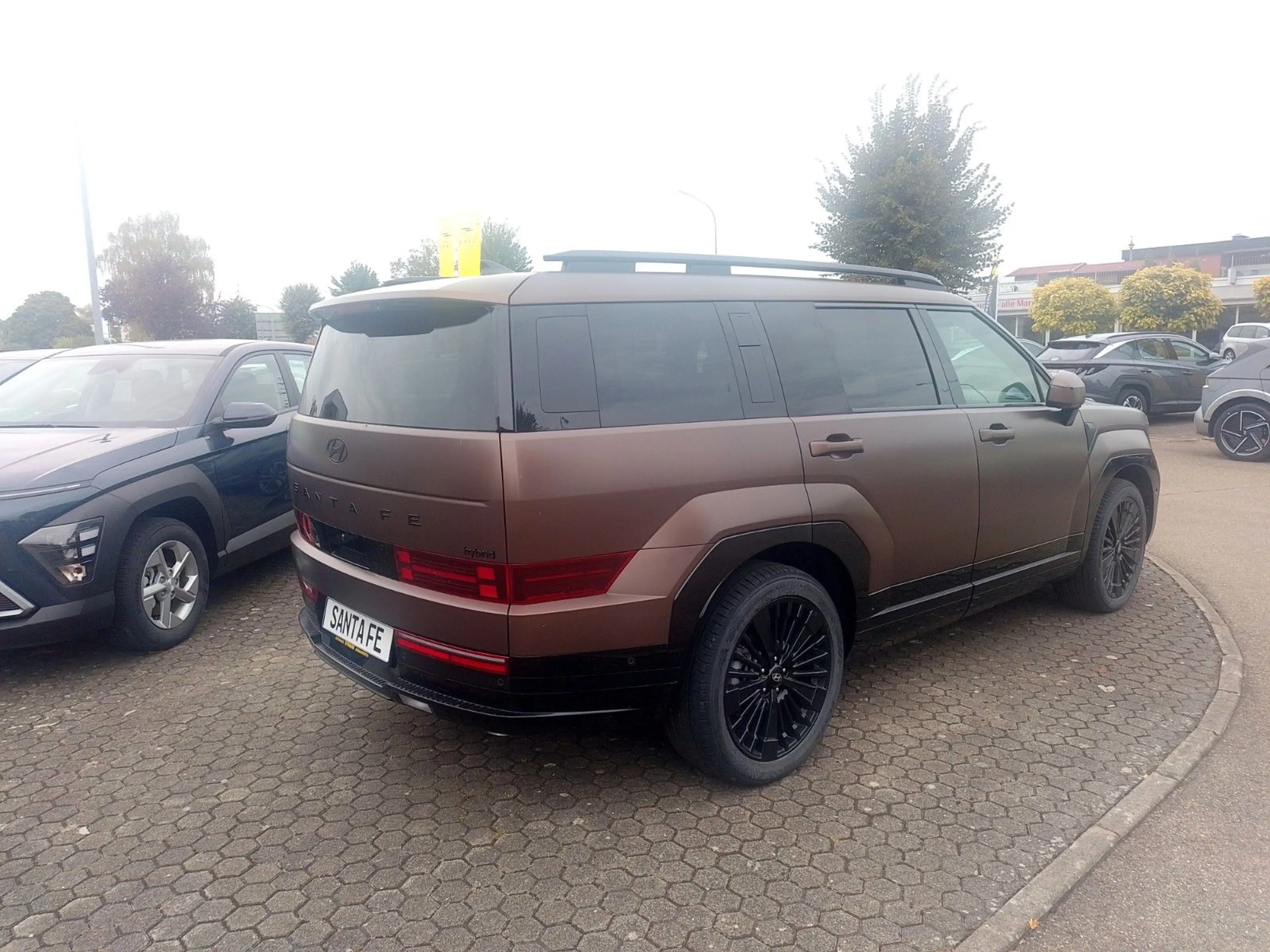 Hyundai SANTA FE 1.6 T Hybrid 176kW 2WD Blackline Pano — photo 3